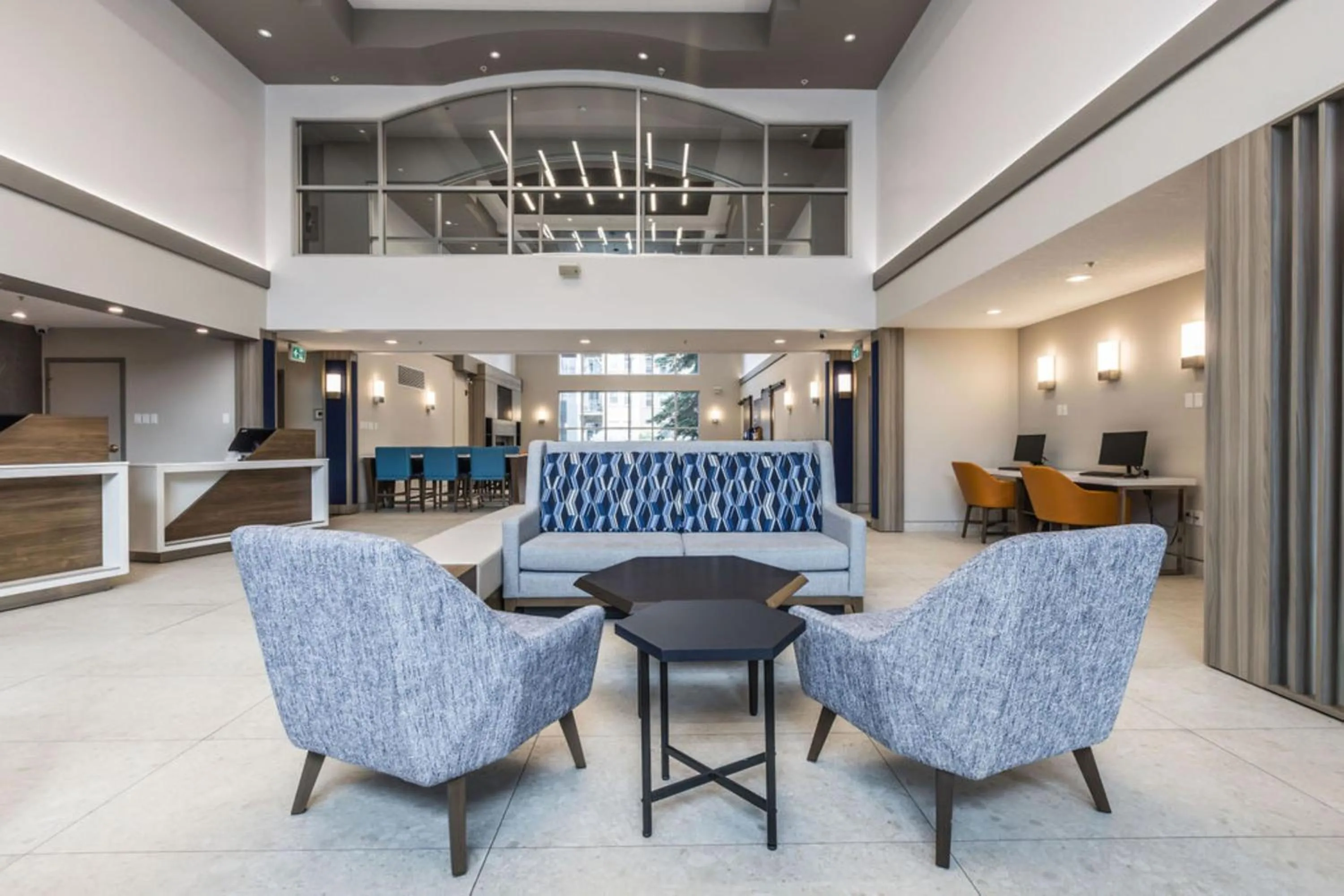 Holiday Inn Express Calgary South by IHG