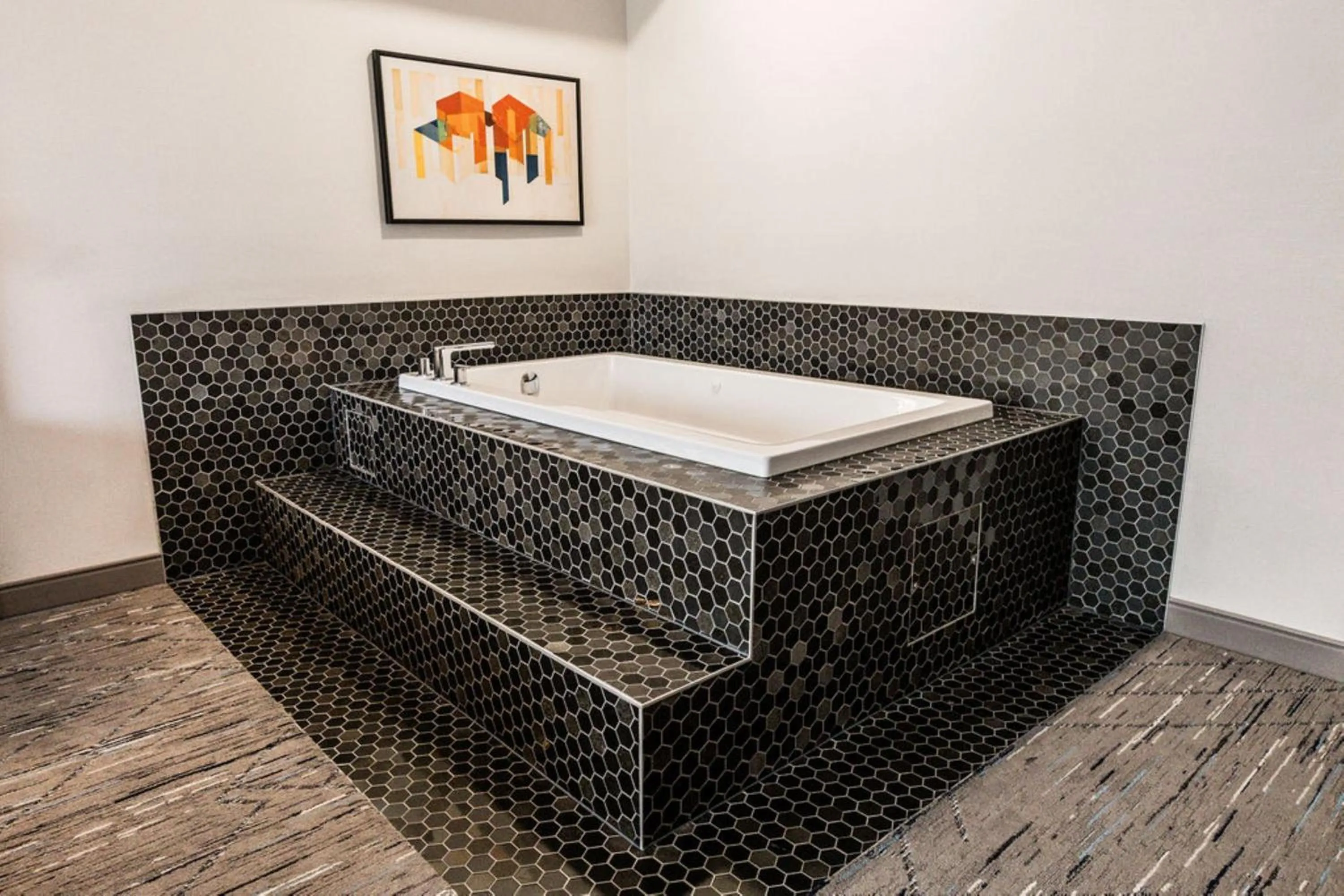 Photo of the whole room in Holiday Inn Express Calgary South by IHG