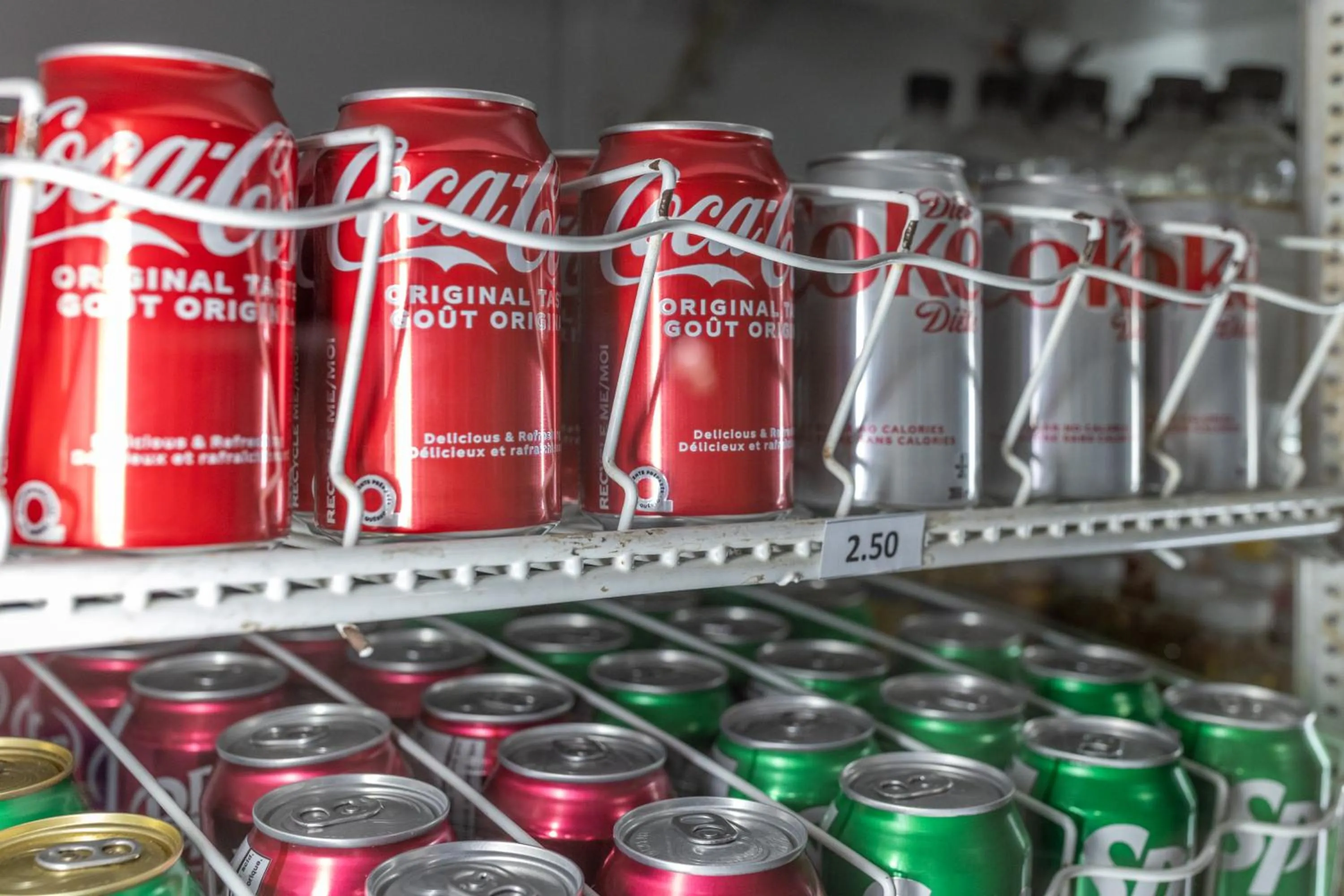 Shopping Area in Hôtel Saint-Laurent Montréal