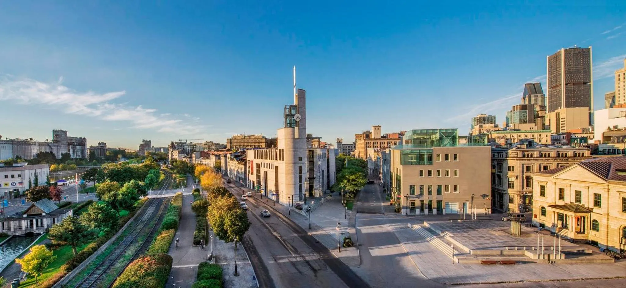 Nearby landmark in Holiday Inn Montreal Centre Ville Downtown by IHG