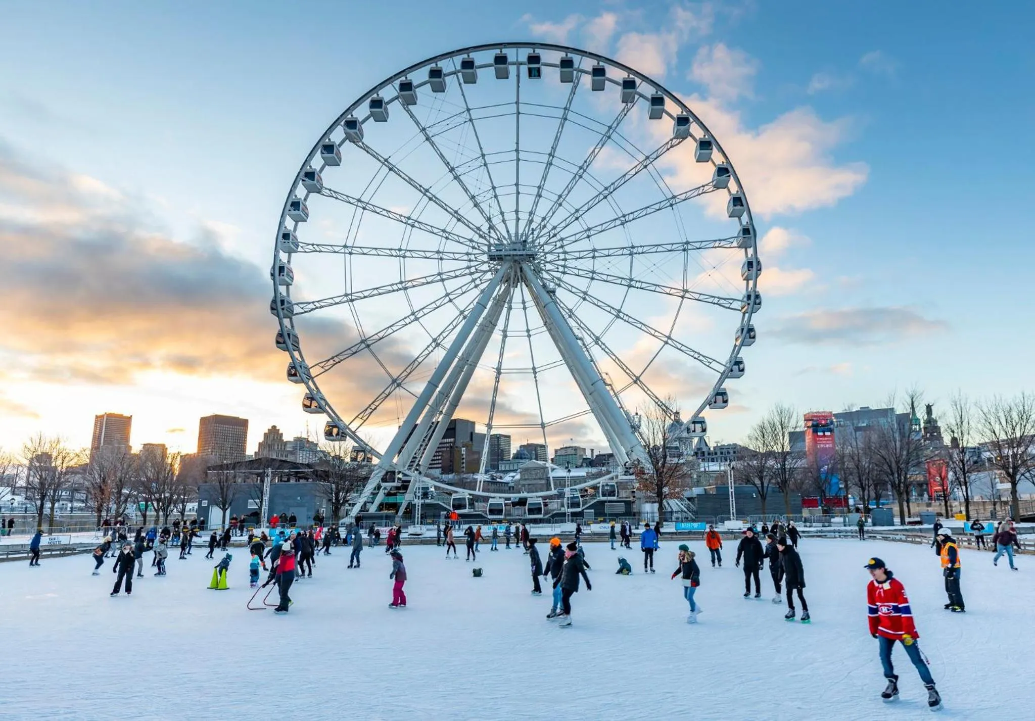 Nearby landmark in Holiday Inn Montreal Centre Ville Downtown by IHG