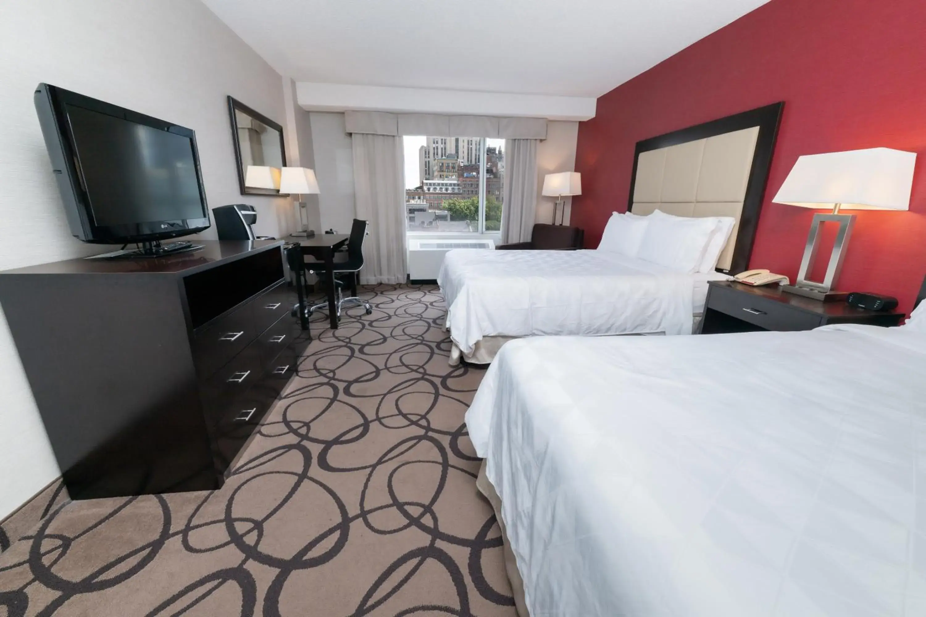 Queen Room with Two Queen Beds - High Floor/Non-Smoking in Holiday Inn Montreal Centre Ville Downtown by IHG Queen Room with Two Queen Beds - High Floor/Non-Smoking in Holiday Inn Montreal Centre Ville Downtown by IHG