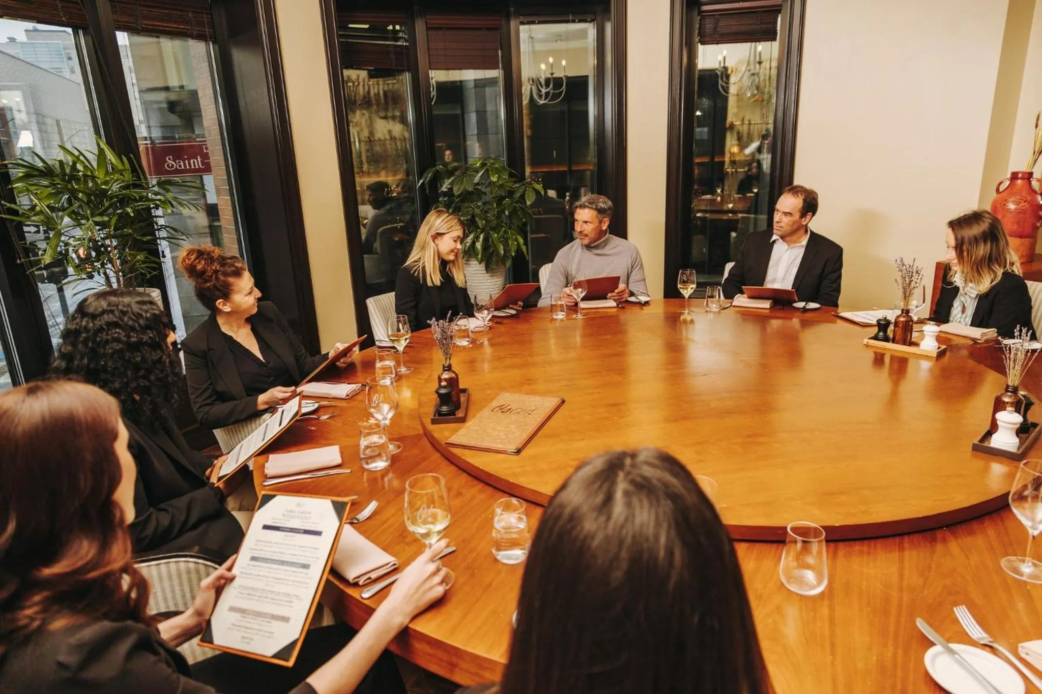 Restaurant/places to eat in InterContinental Montreal by IHG