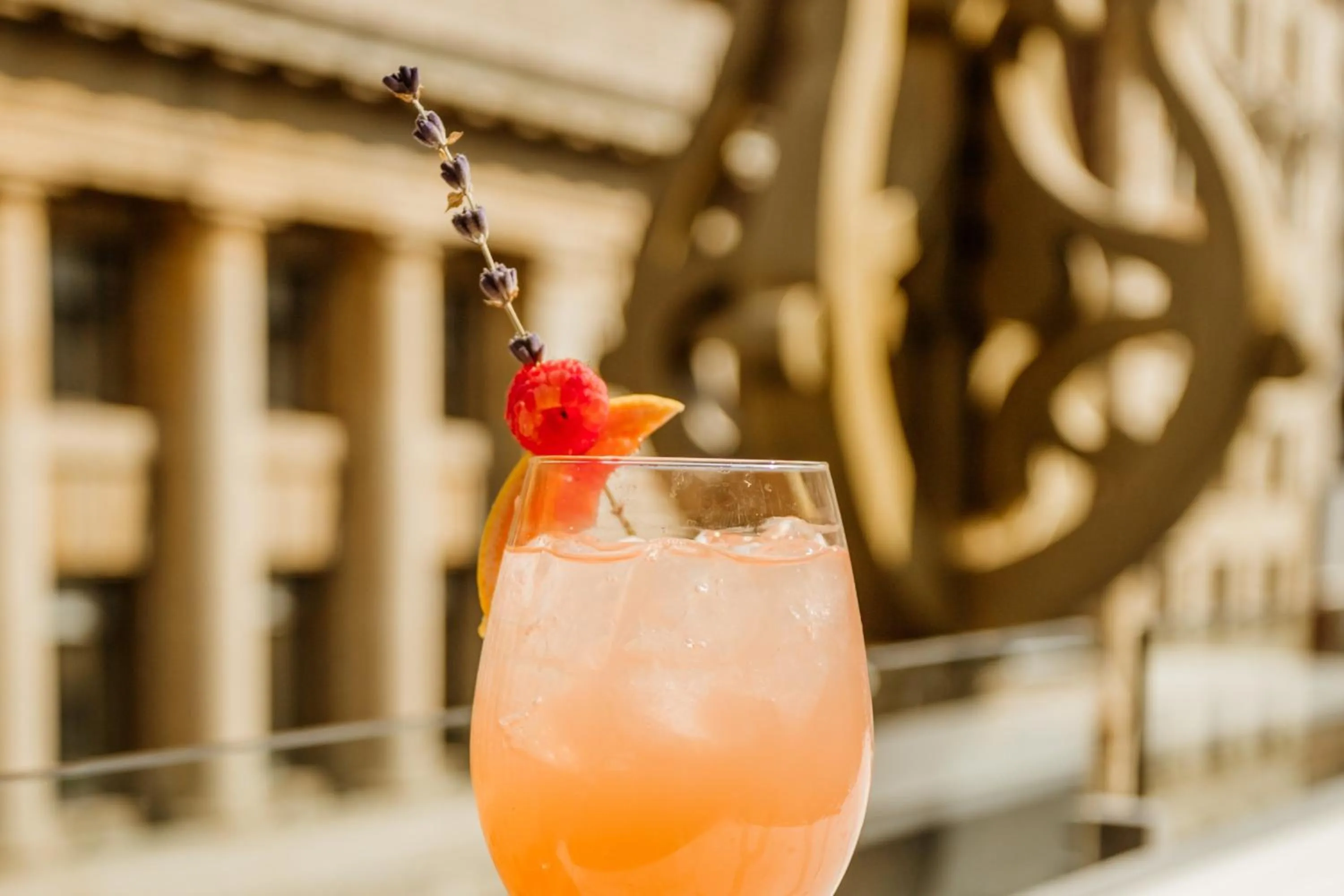 Photo of the whole room in InterContinental Montreal by IHG