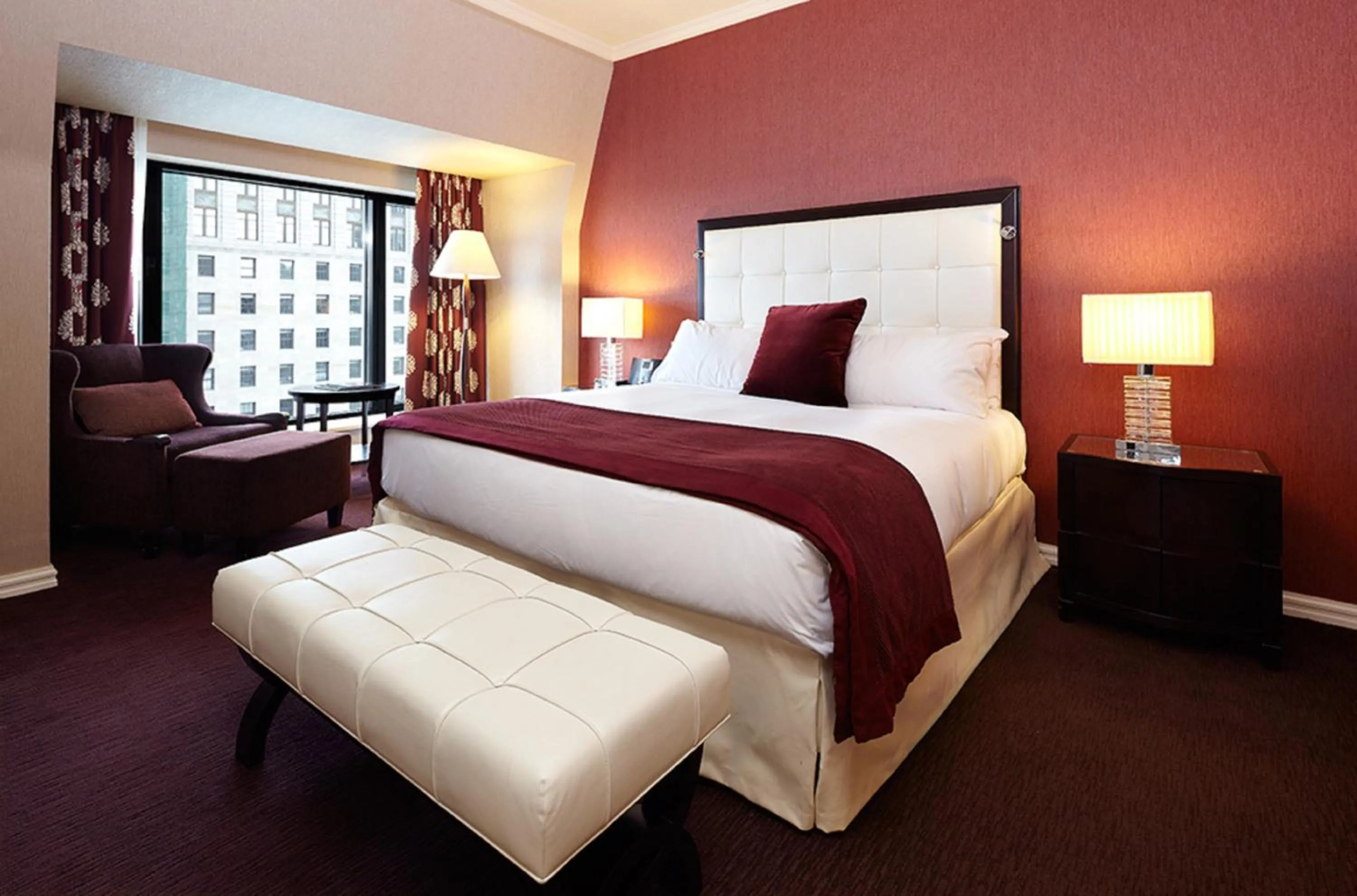 Photo of the whole room, Bed in InterContinental Montreal by IHG