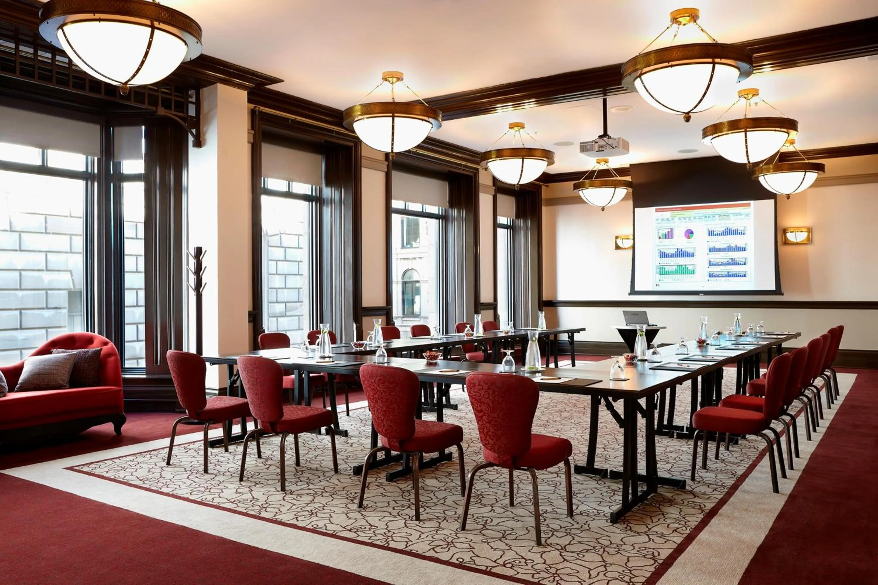 Meeting/conference room in InterContinental Montreal by IHG