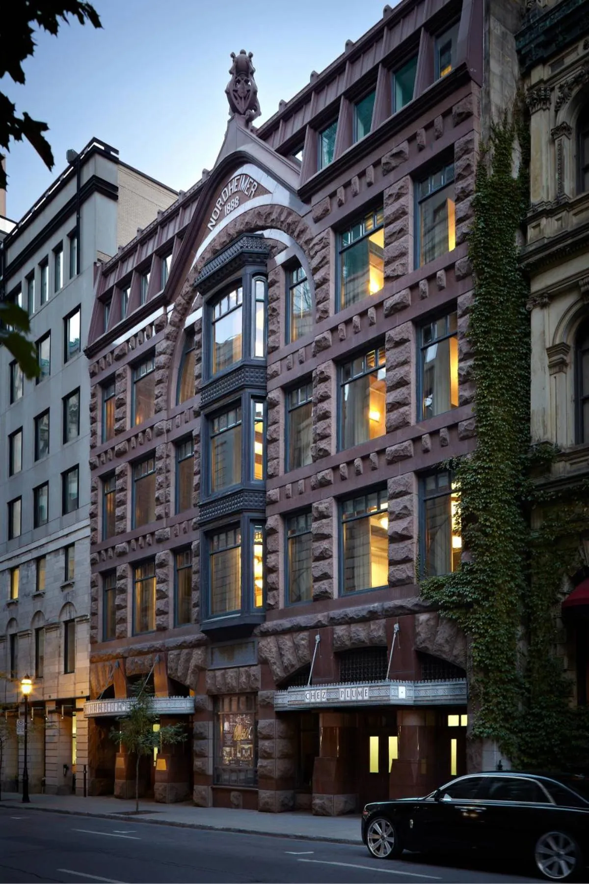 Property building in InterContinental Montreal by IHG