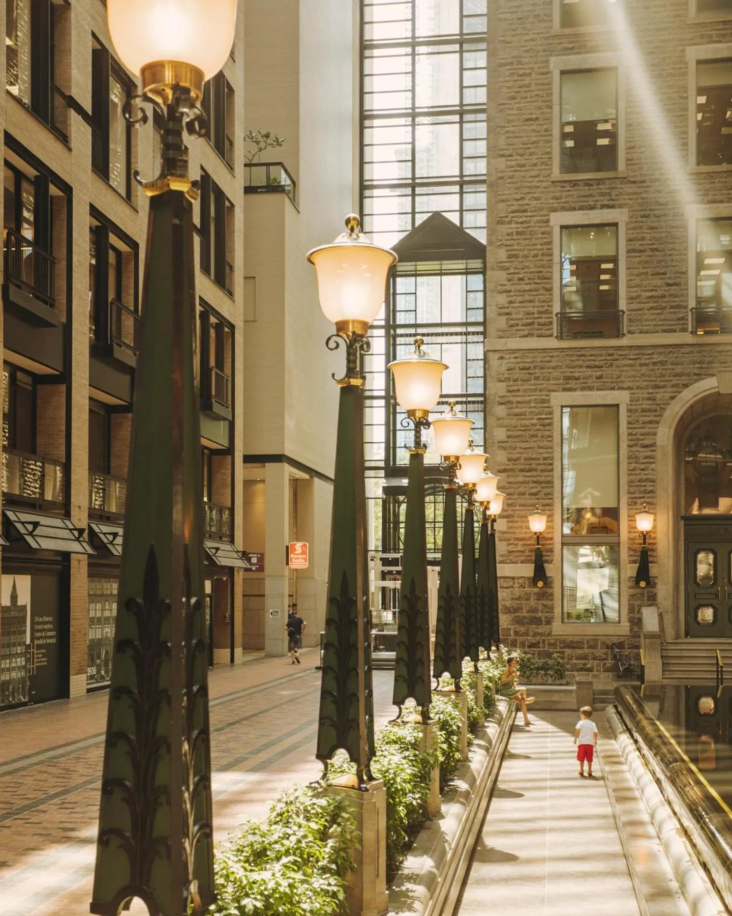 Property building in InterContinental Montreal by IHG