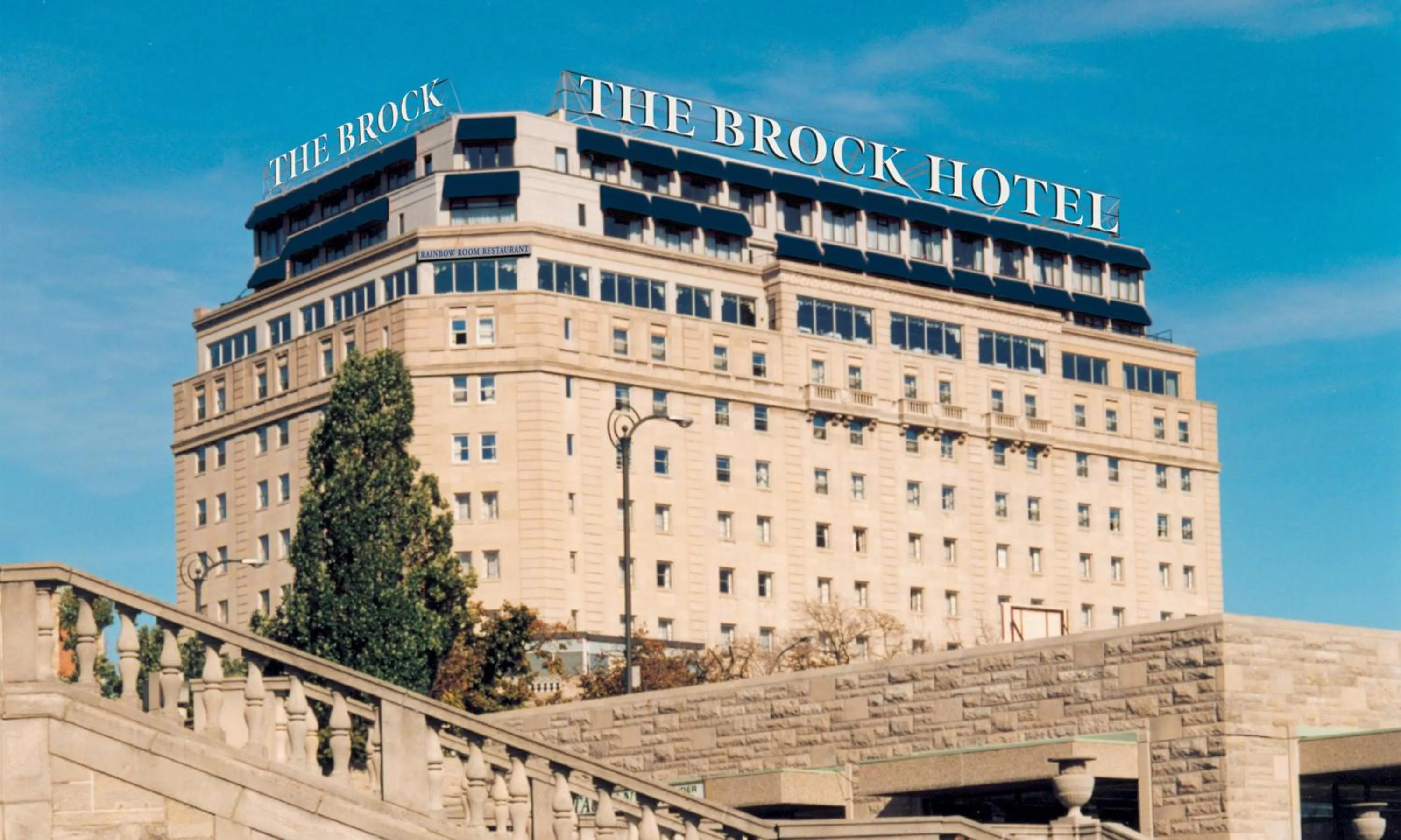 Property building in Crowne Plaza Hotel-Niagara Falls/Falls View, an IHG Hotel