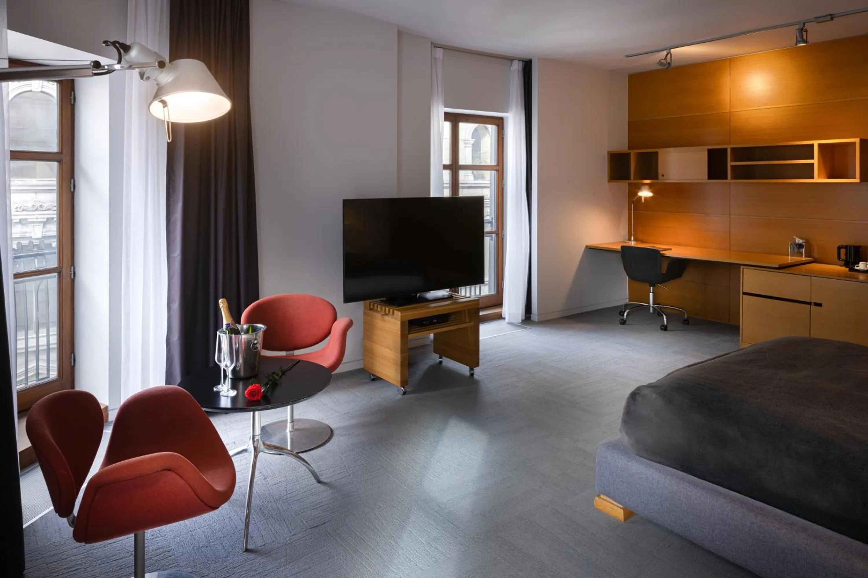 TV and multimedia in Hotel Gault