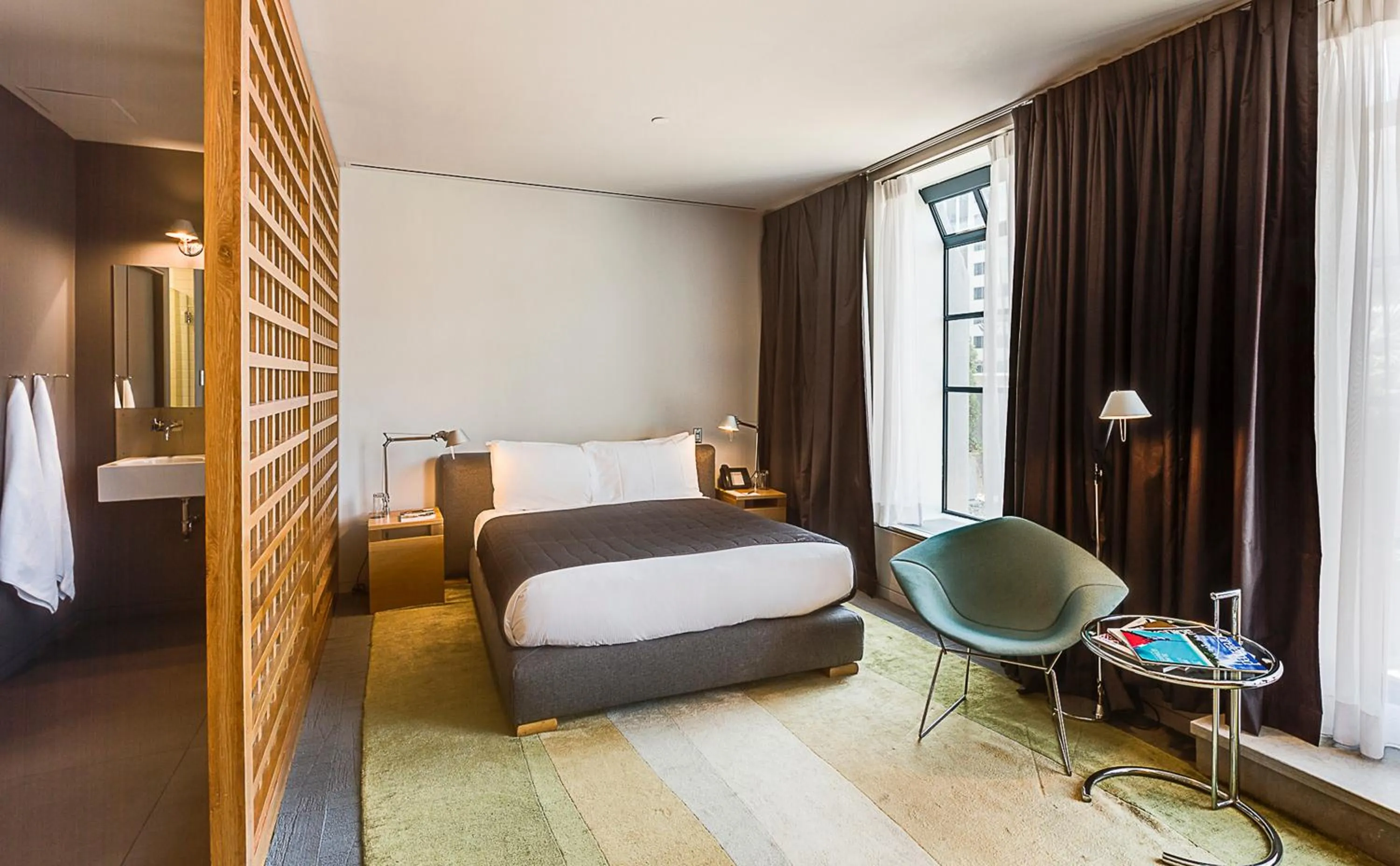 Bedroom, Bed in Hotel Gault