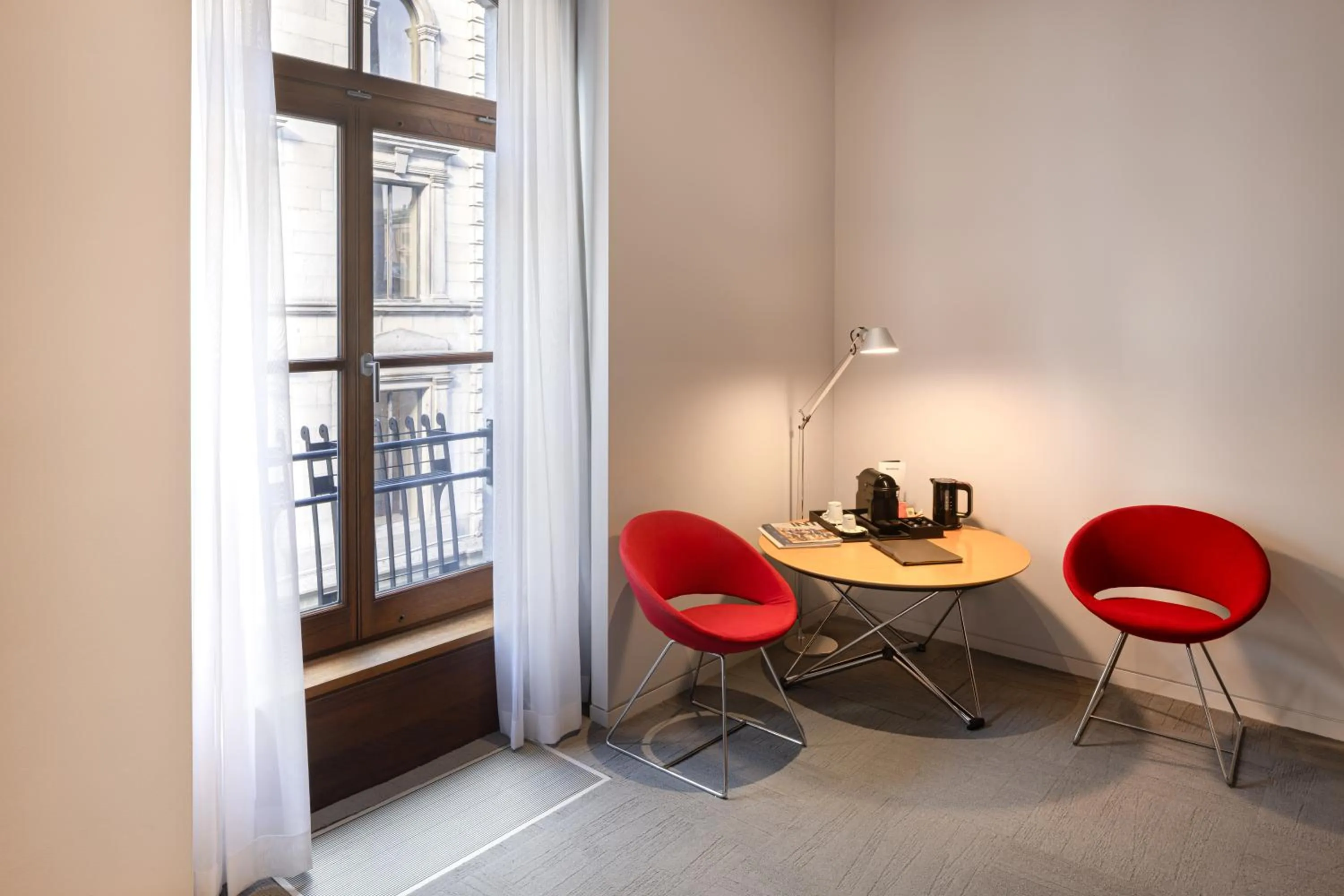 Seating area in Hotel Gault