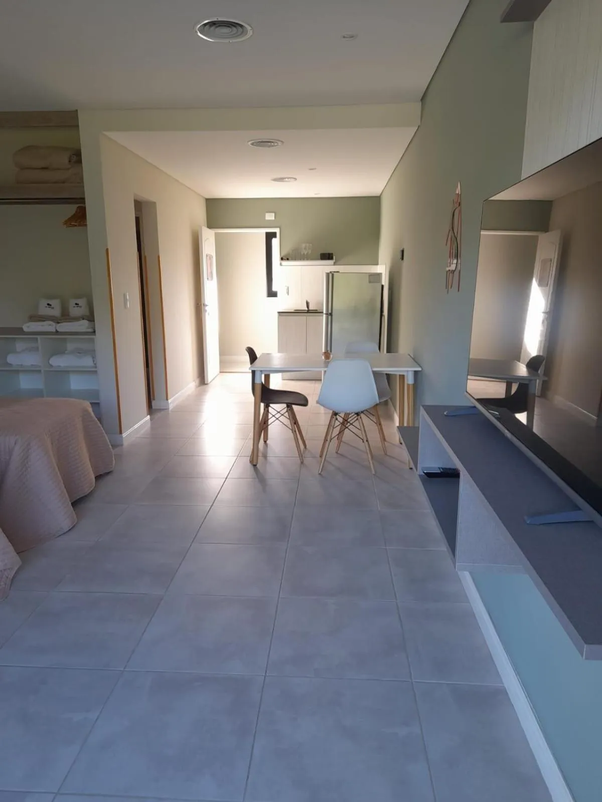 Photo of the whole room in Los Robles Apart Hotel