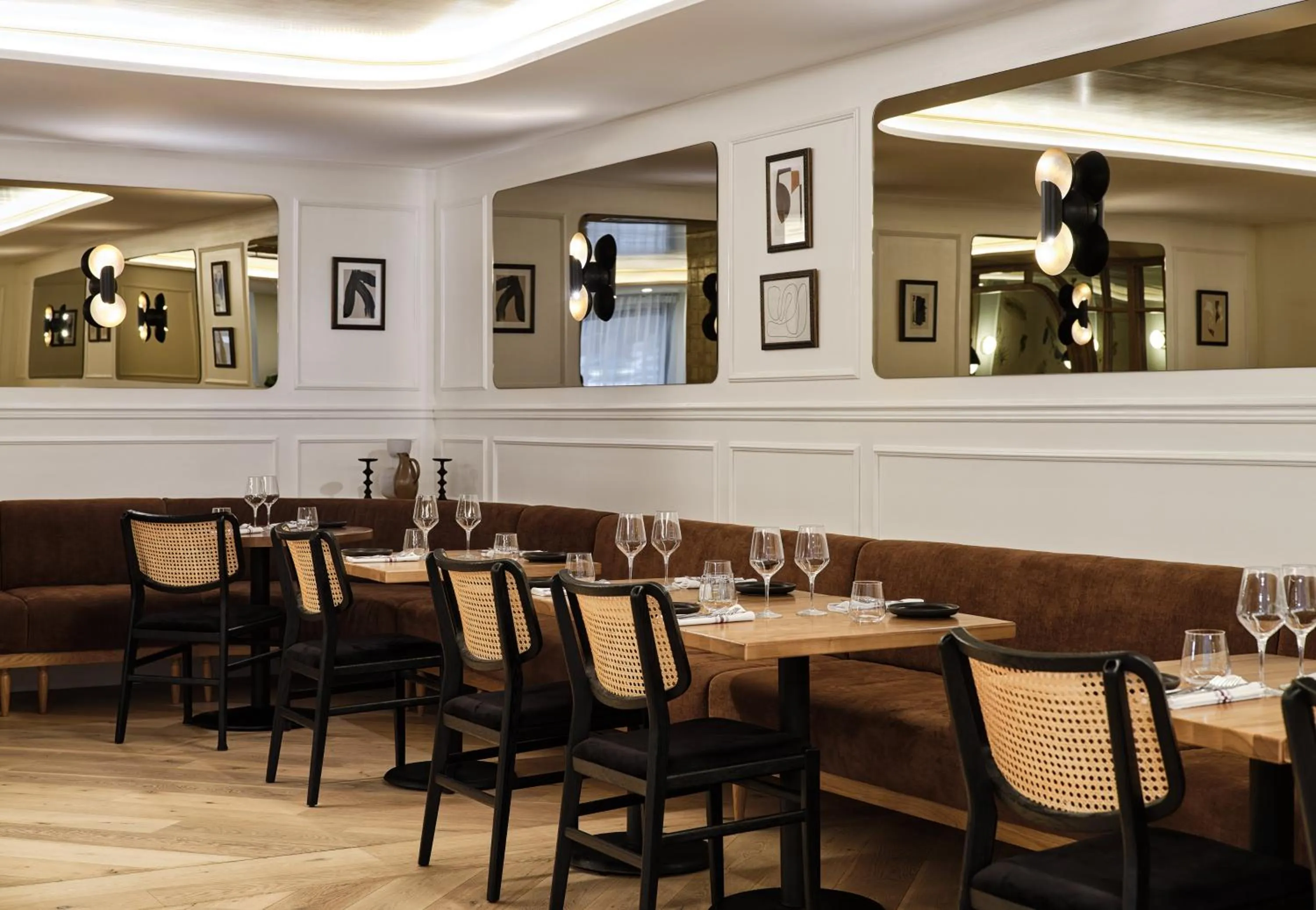 Restaurant/places to eat in The Metcalfe by Gray Collection