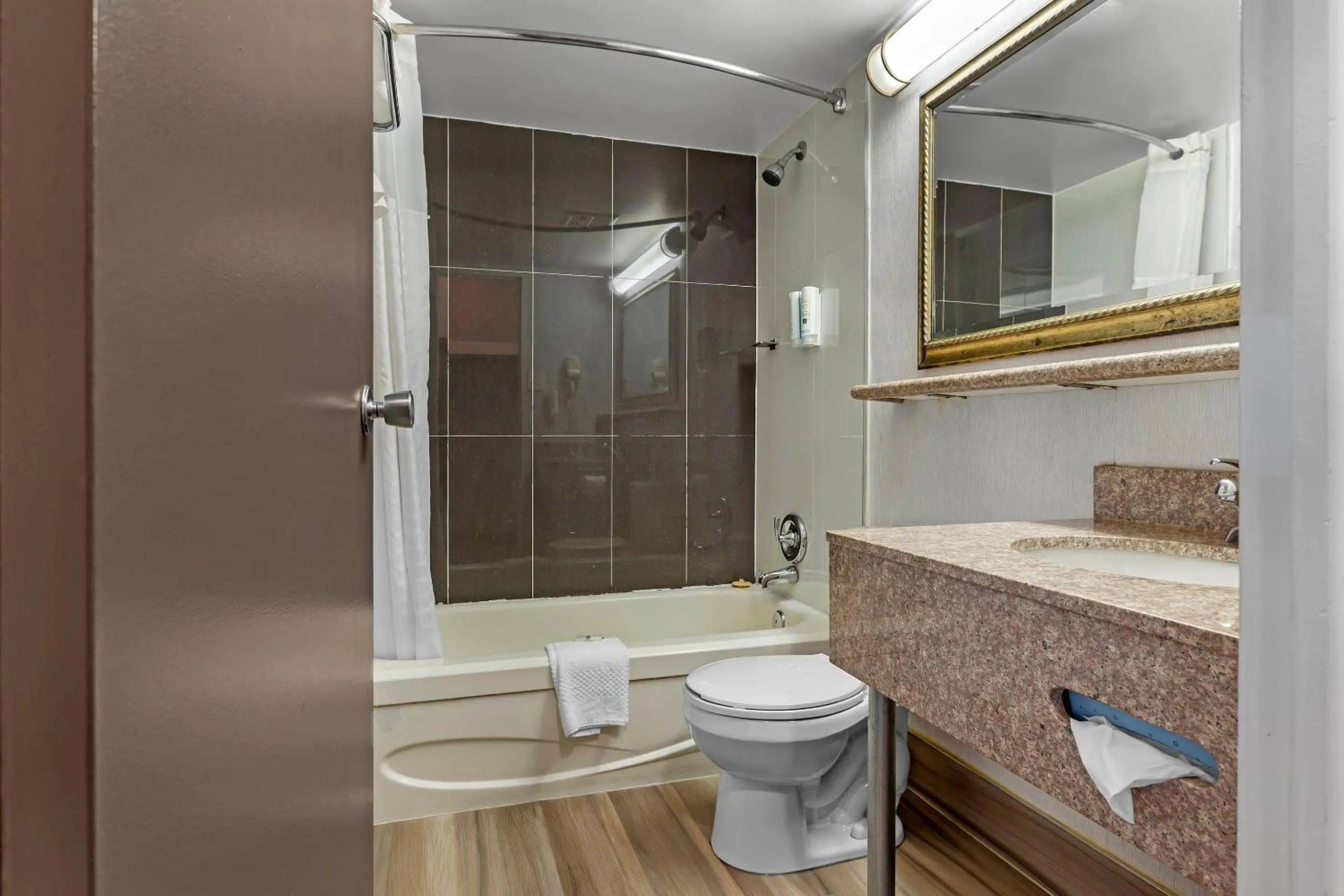 Bedroom in Quality Inn & Suites 5585 Ambler Drive Mississauga Ontario