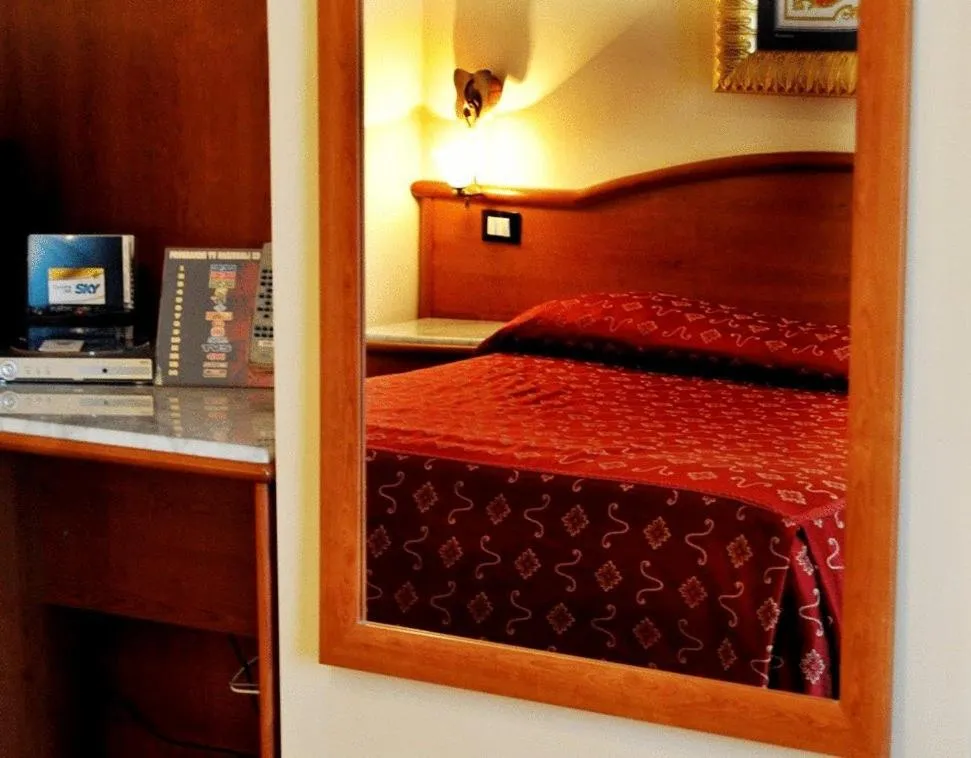 Decorative detail, Bed in Hermitage Capua Hotel