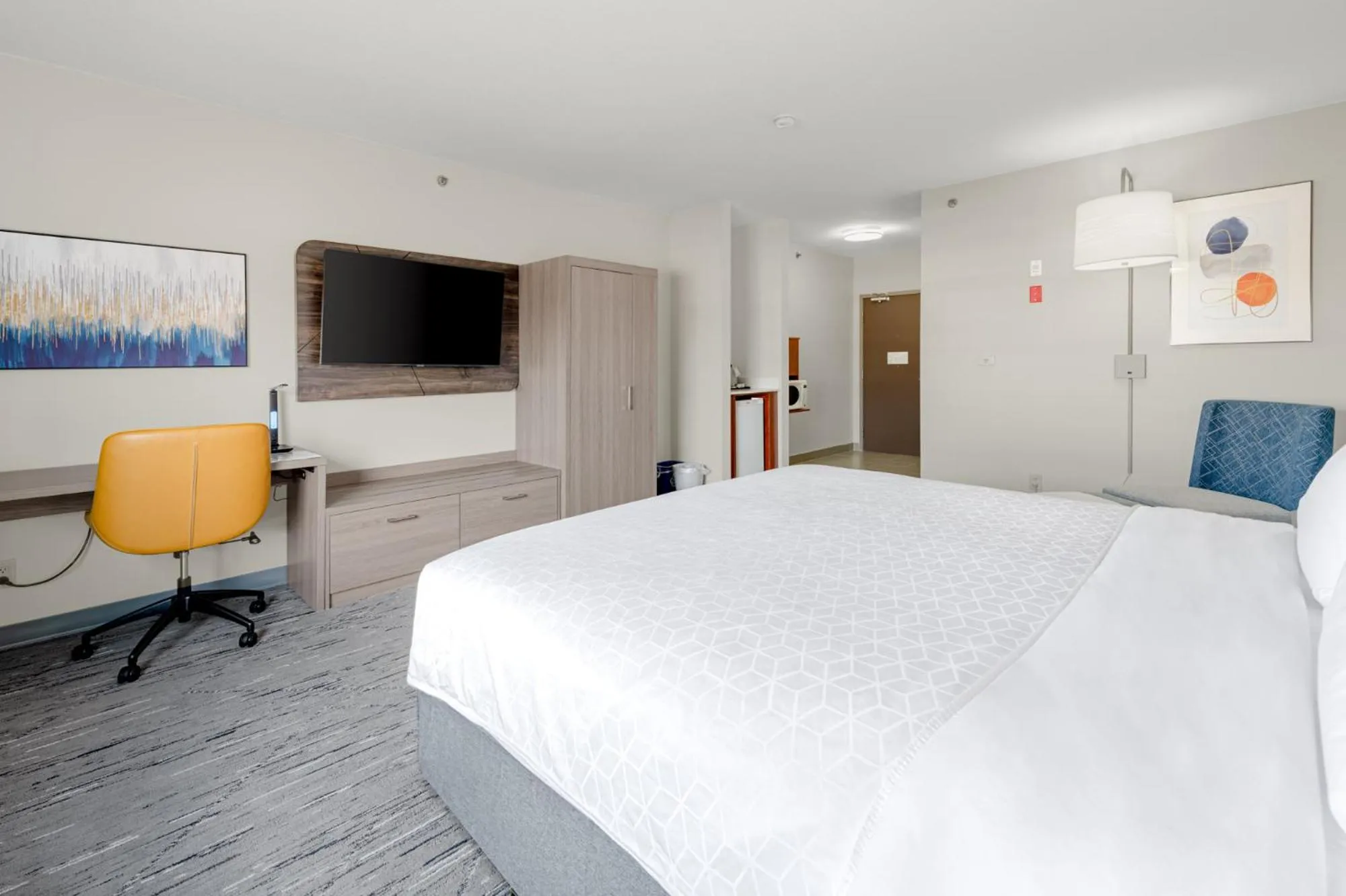 Bed in Holiday Inn Express Hotel & Suites-Edmonton South by IHG
