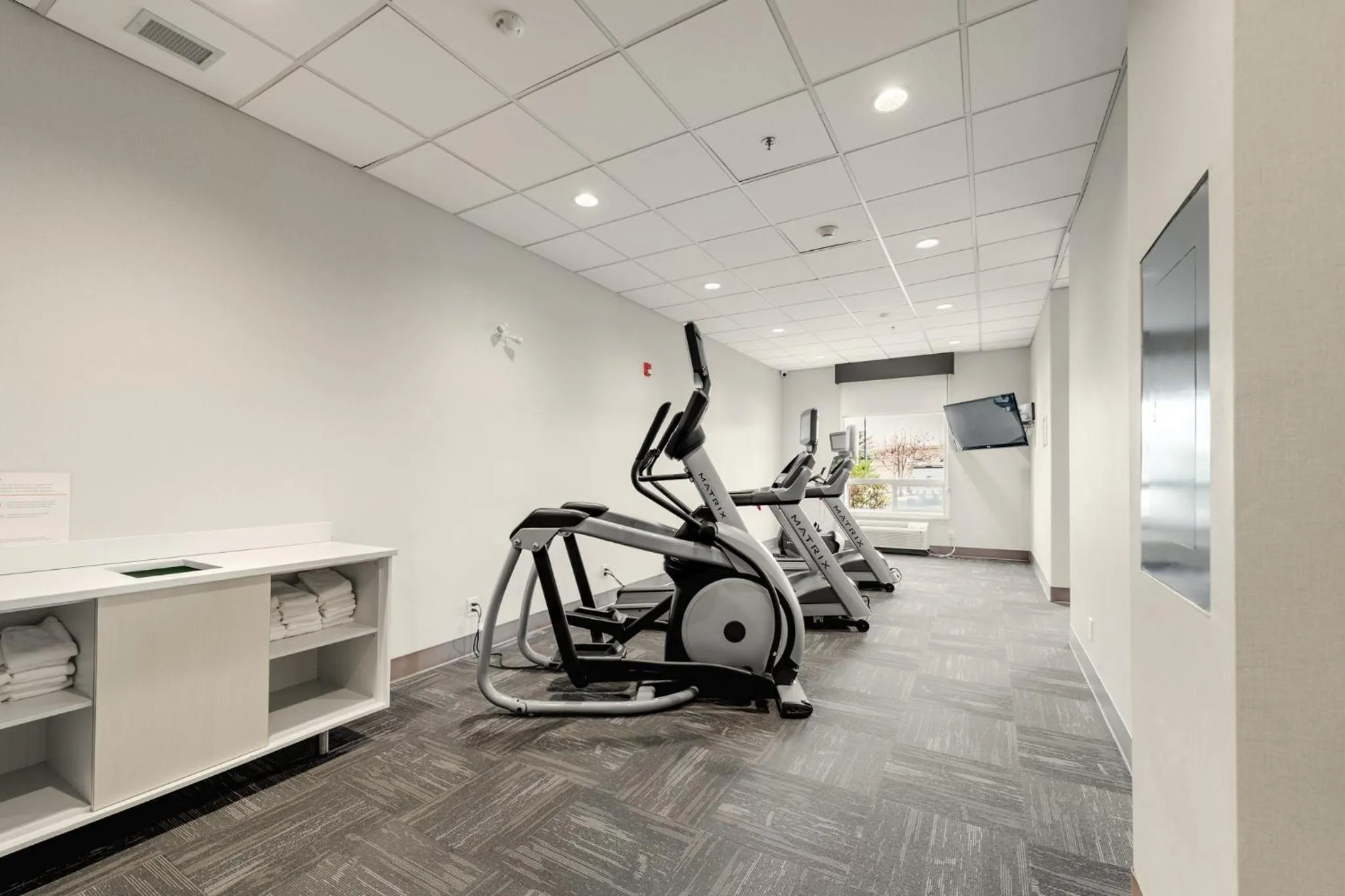 Fitness centre/facilities in Holiday Inn Express Hotel & Suites-Edmonton South by IHG