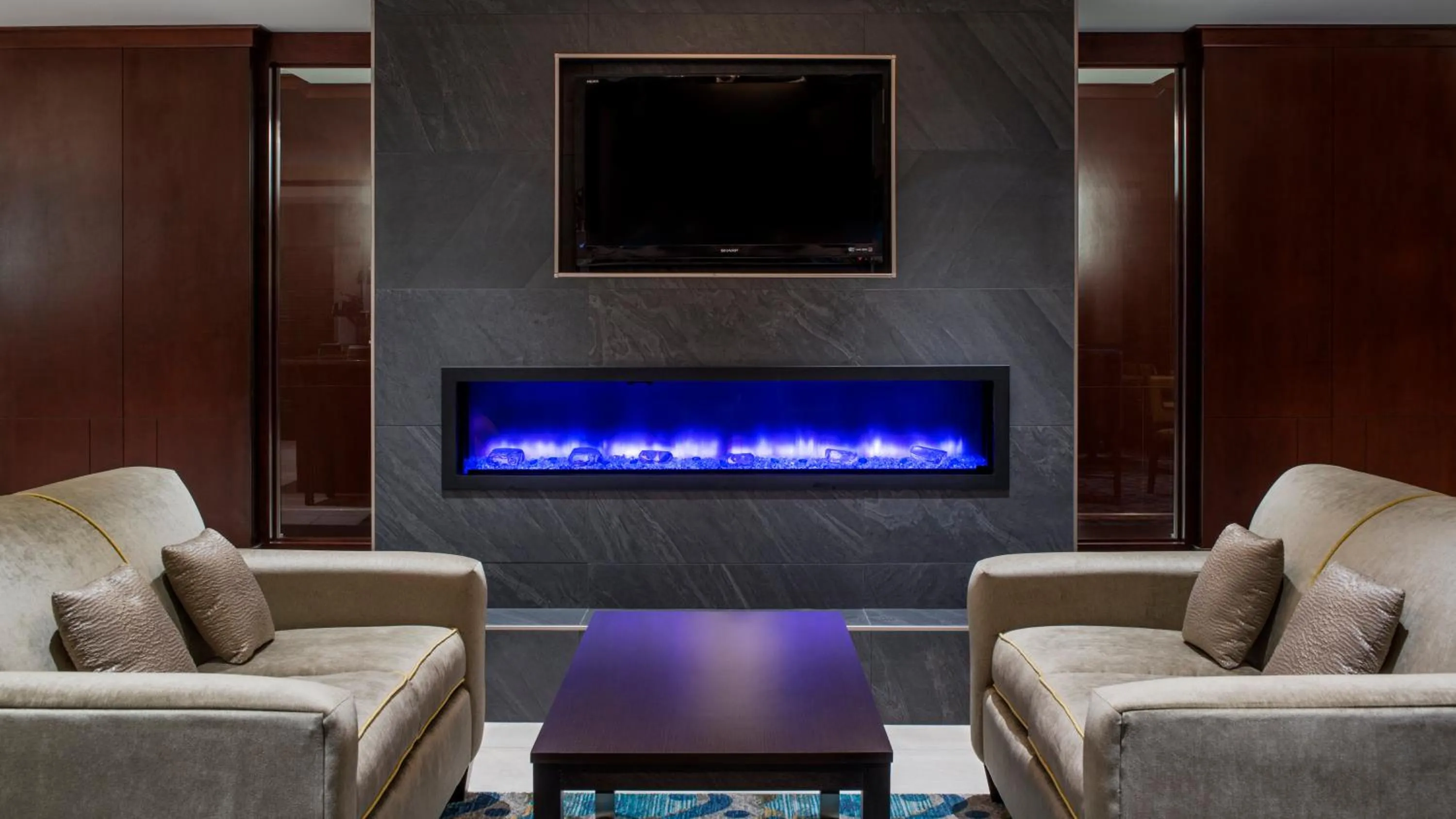 Restaurant/places to eat in Holiday Inn Express Hotel & Suites Sherwood Park-Edmonton Area by IHG