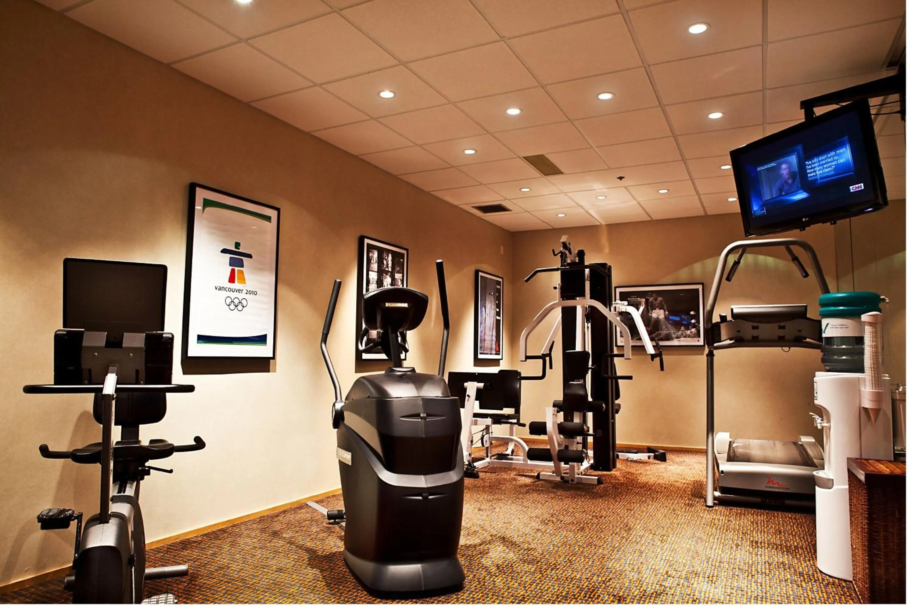 Spa and wellness centre/facilities in Holiday Inn Express & Suites Langley by IHG