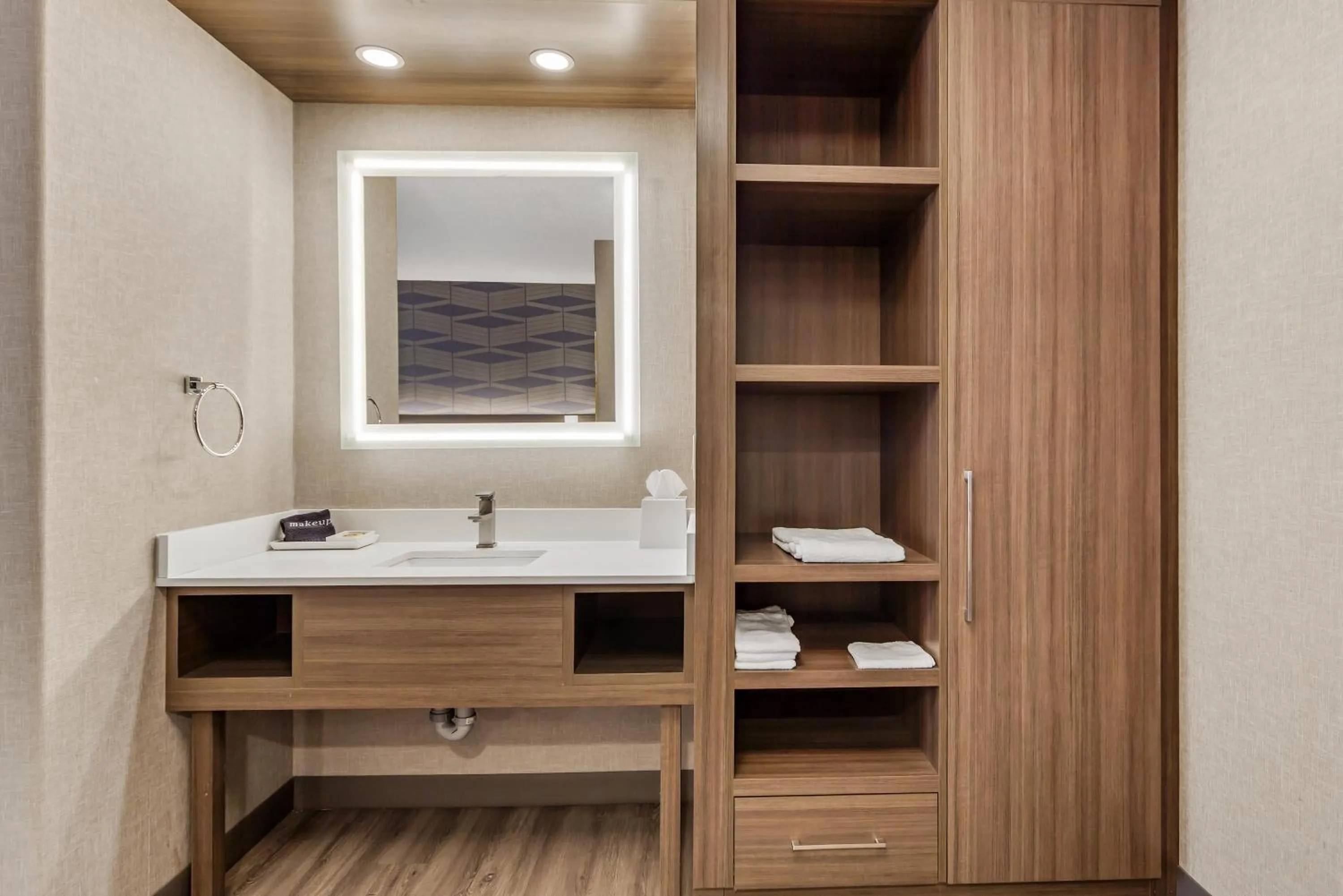 Bedroom in Best Western Plus West Edmonton