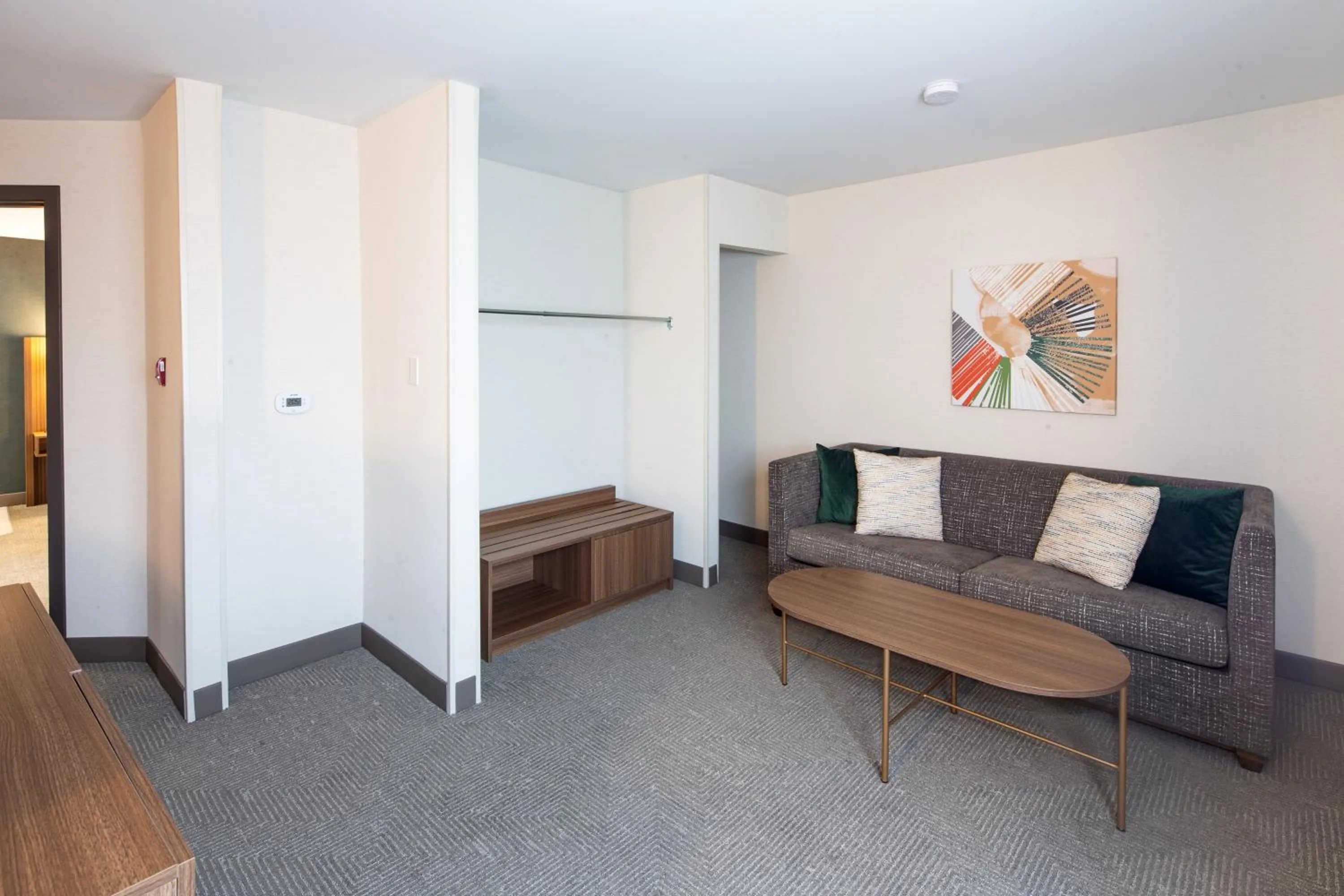 Photo of the whole room in Holiday Inn Hinton by IHG