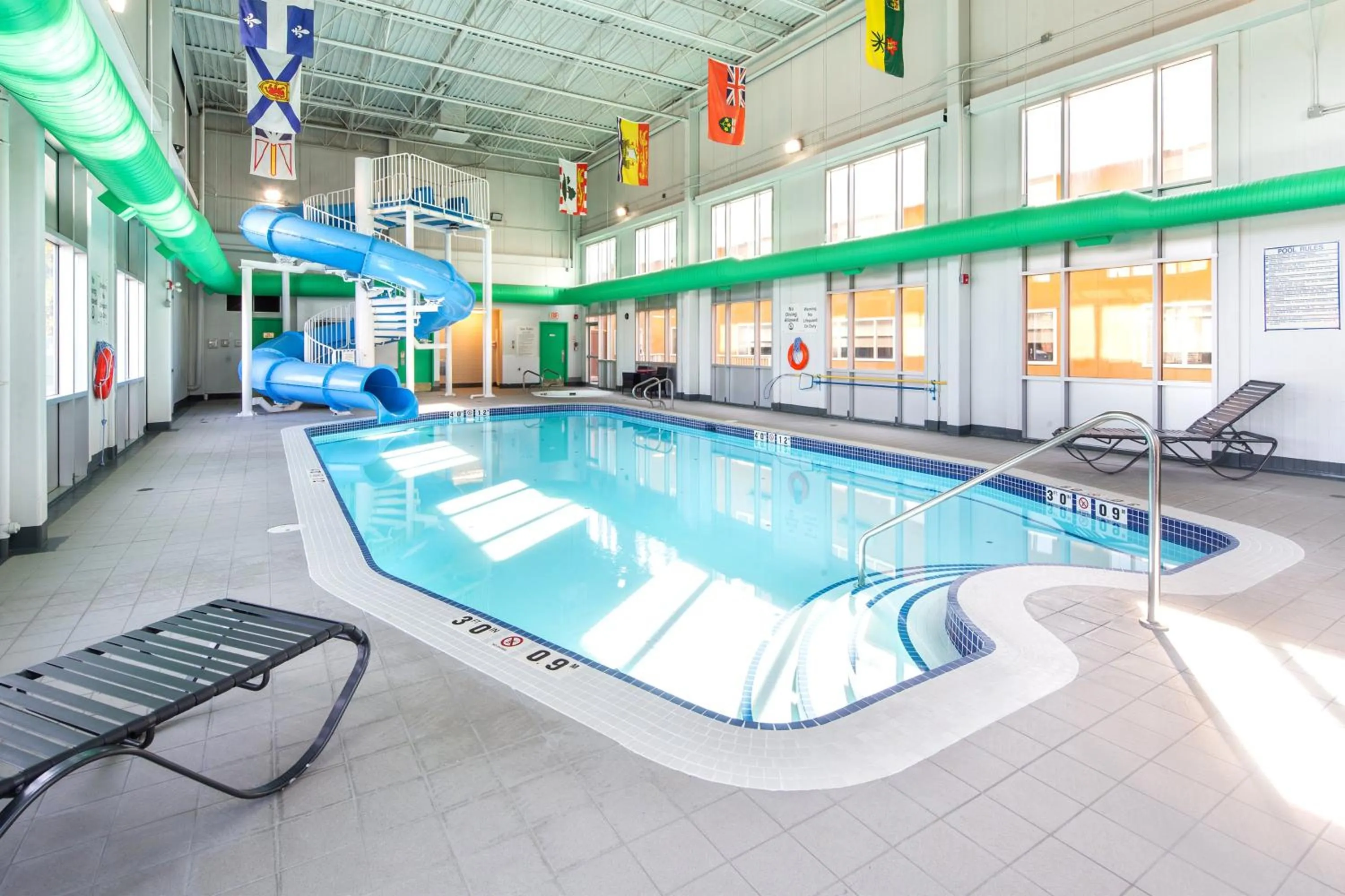 Swimming pool in Holiday Inn Hinton by IHG