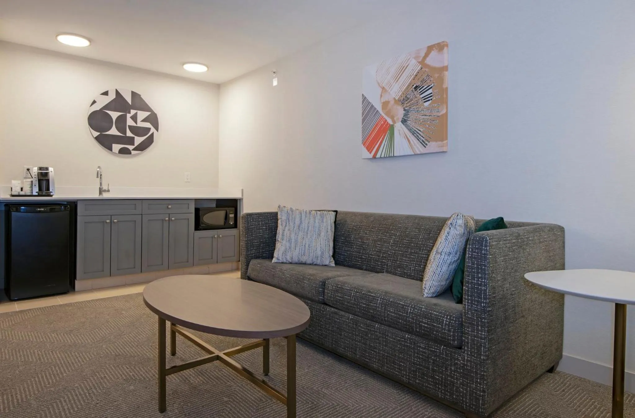 Bedroom in Holiday Inn Hotel and Suites-Kamloops by IHG