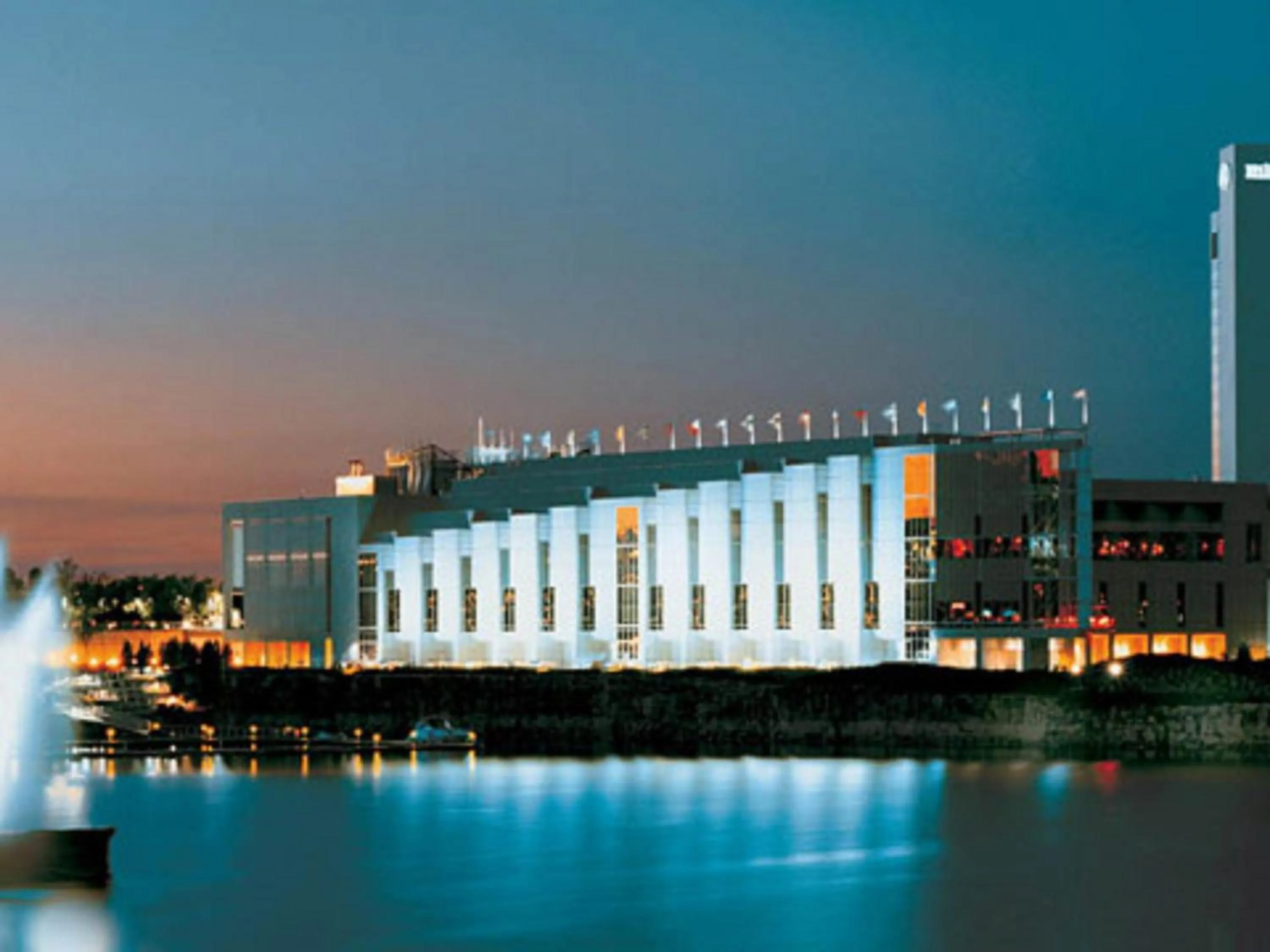 Nearby landmark in Hotel Chateauneuf Gatineau-Ottawa