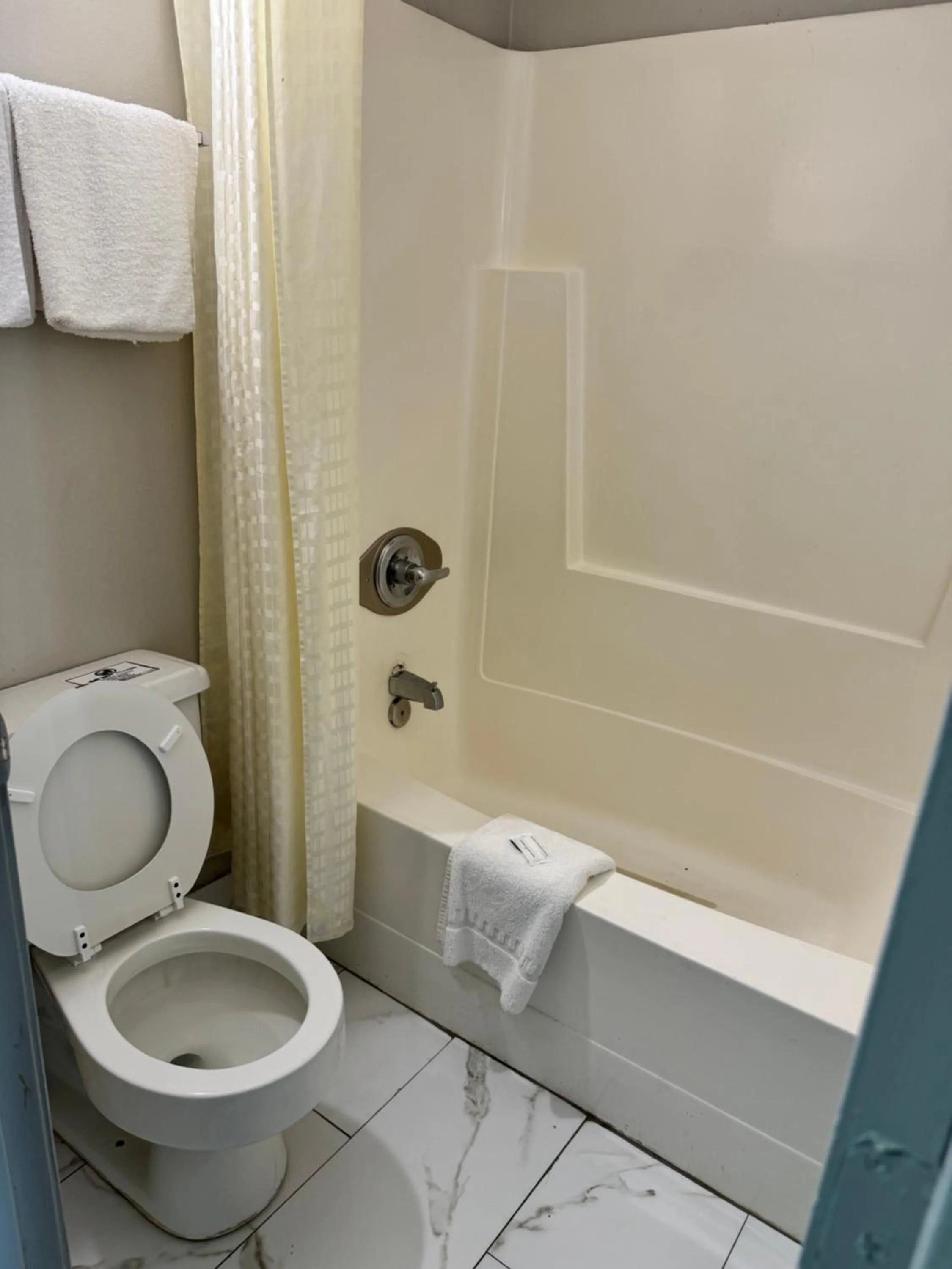 Scottish Inns - Locust Grove