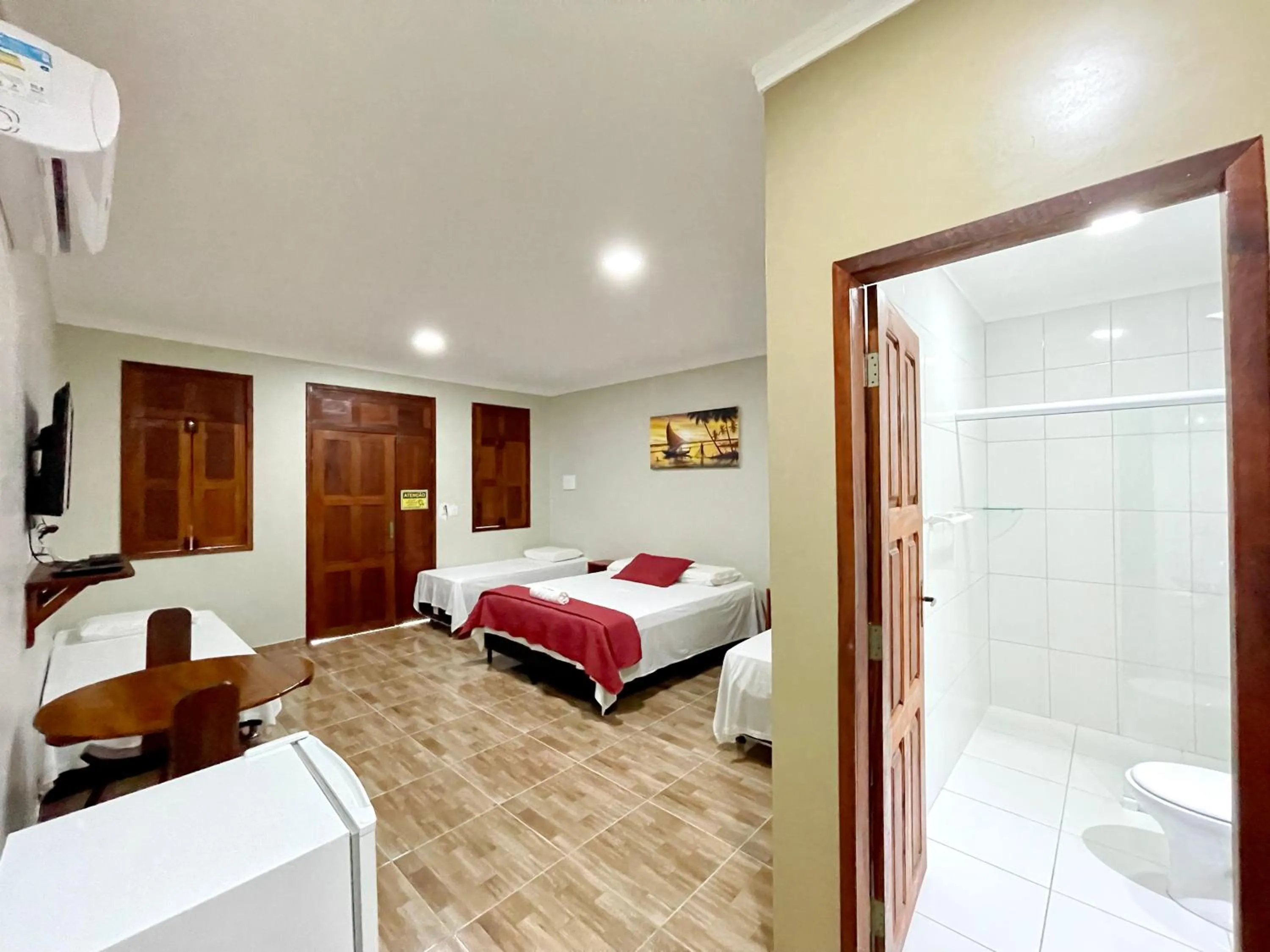 Property building, Bed in Pousada e Restaurante Paraíso Natural