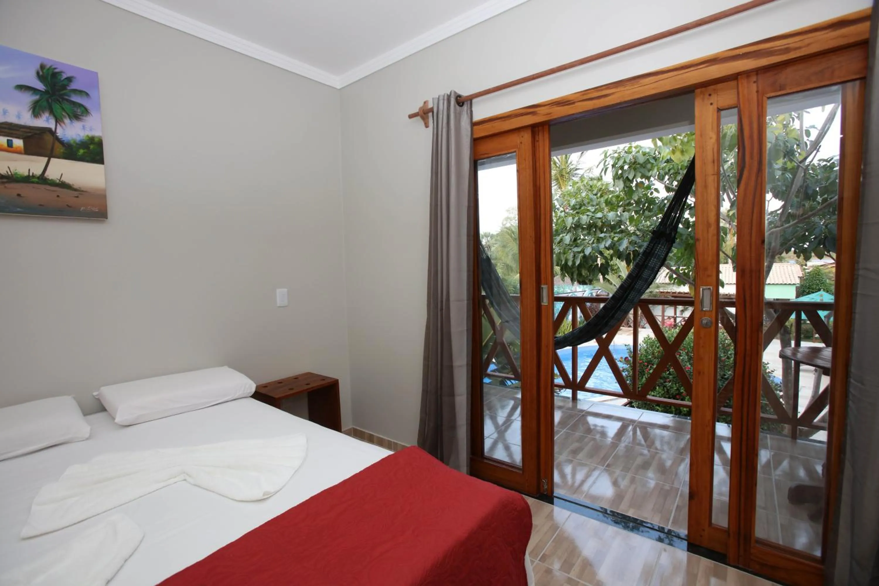 Photo of the whole room, Bed in Pousada e Restaurante Paraíso Natural