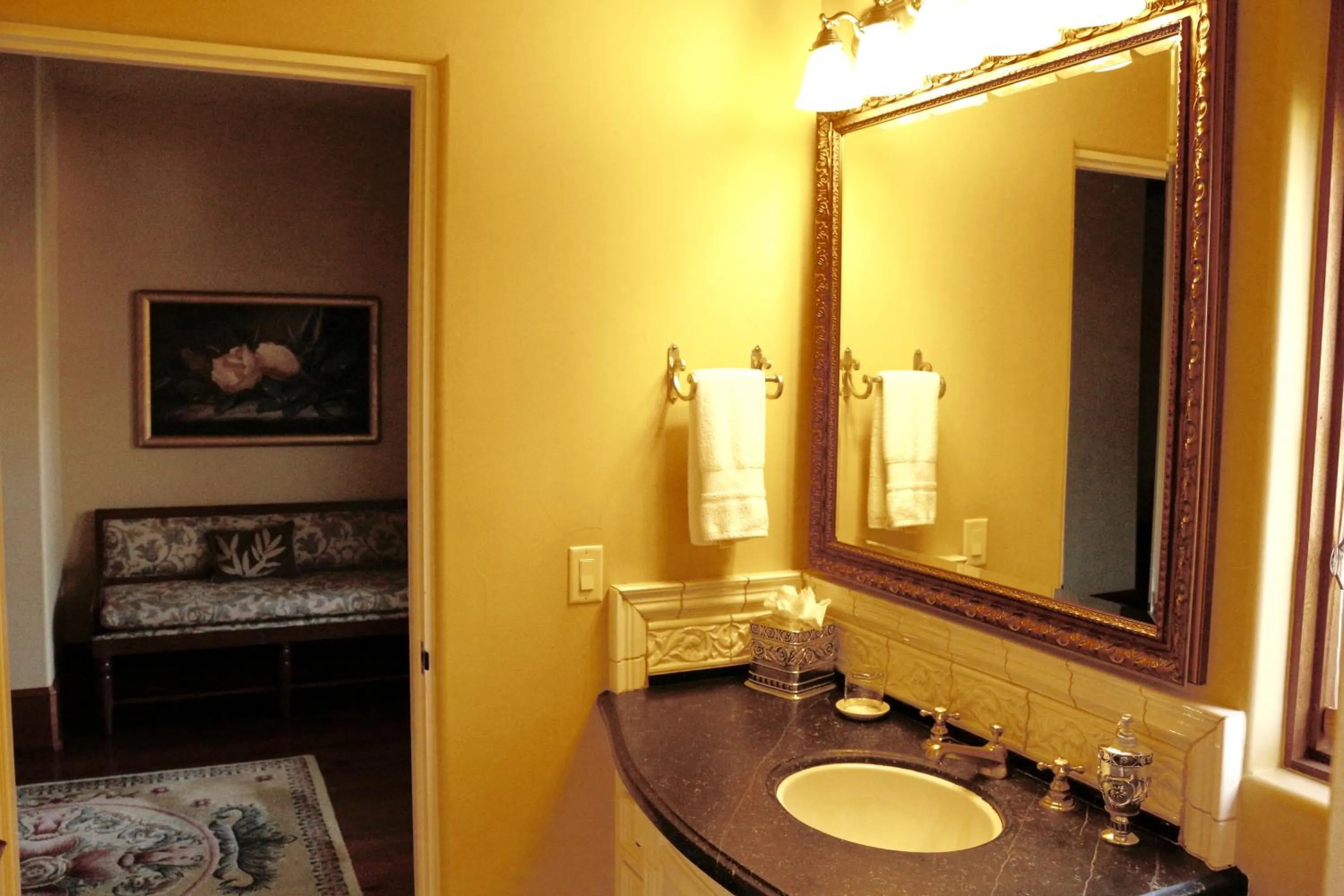 Bathroom in CaliPaso Winery & Villa