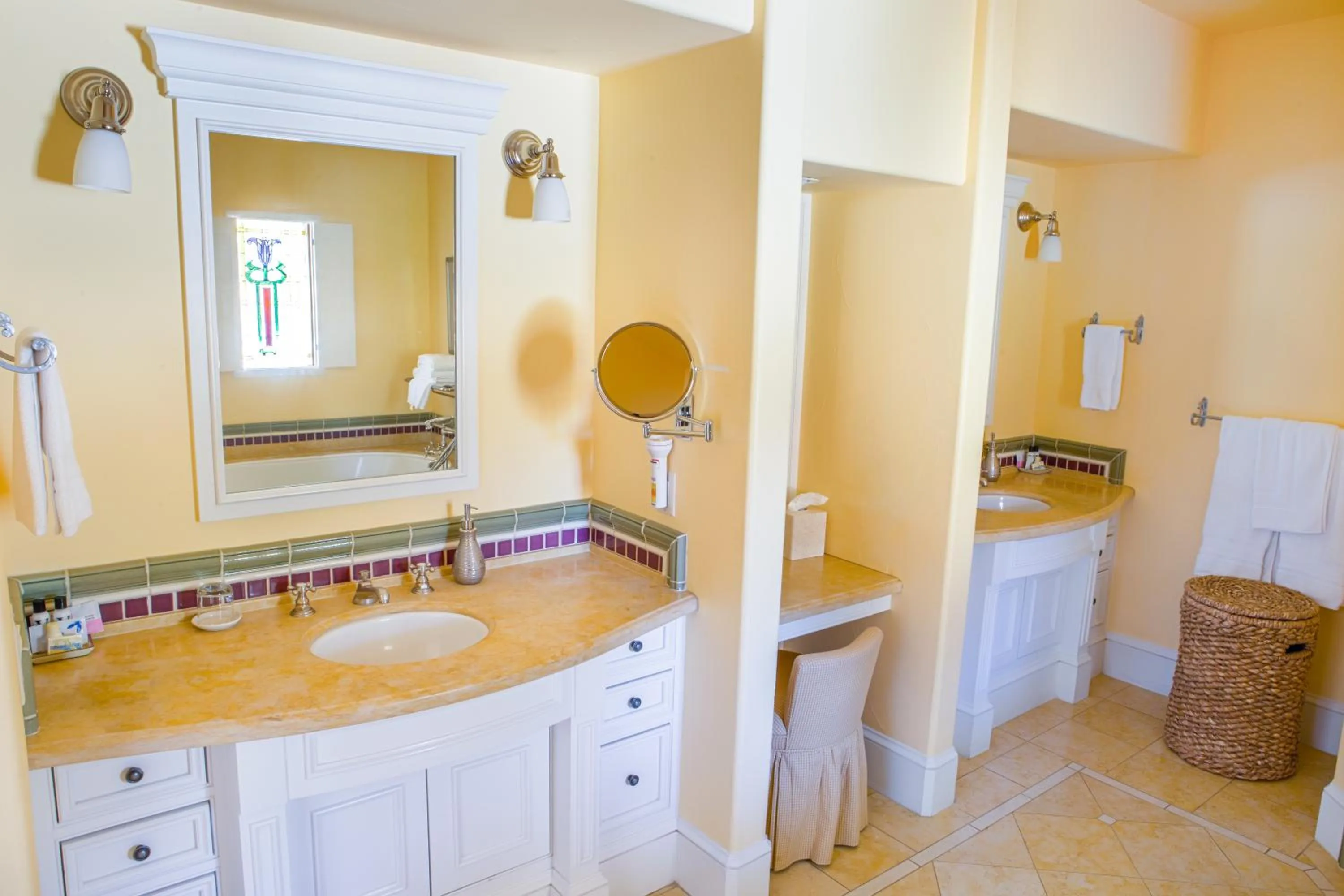 Bathroom in CaliPaso Winery & Villa