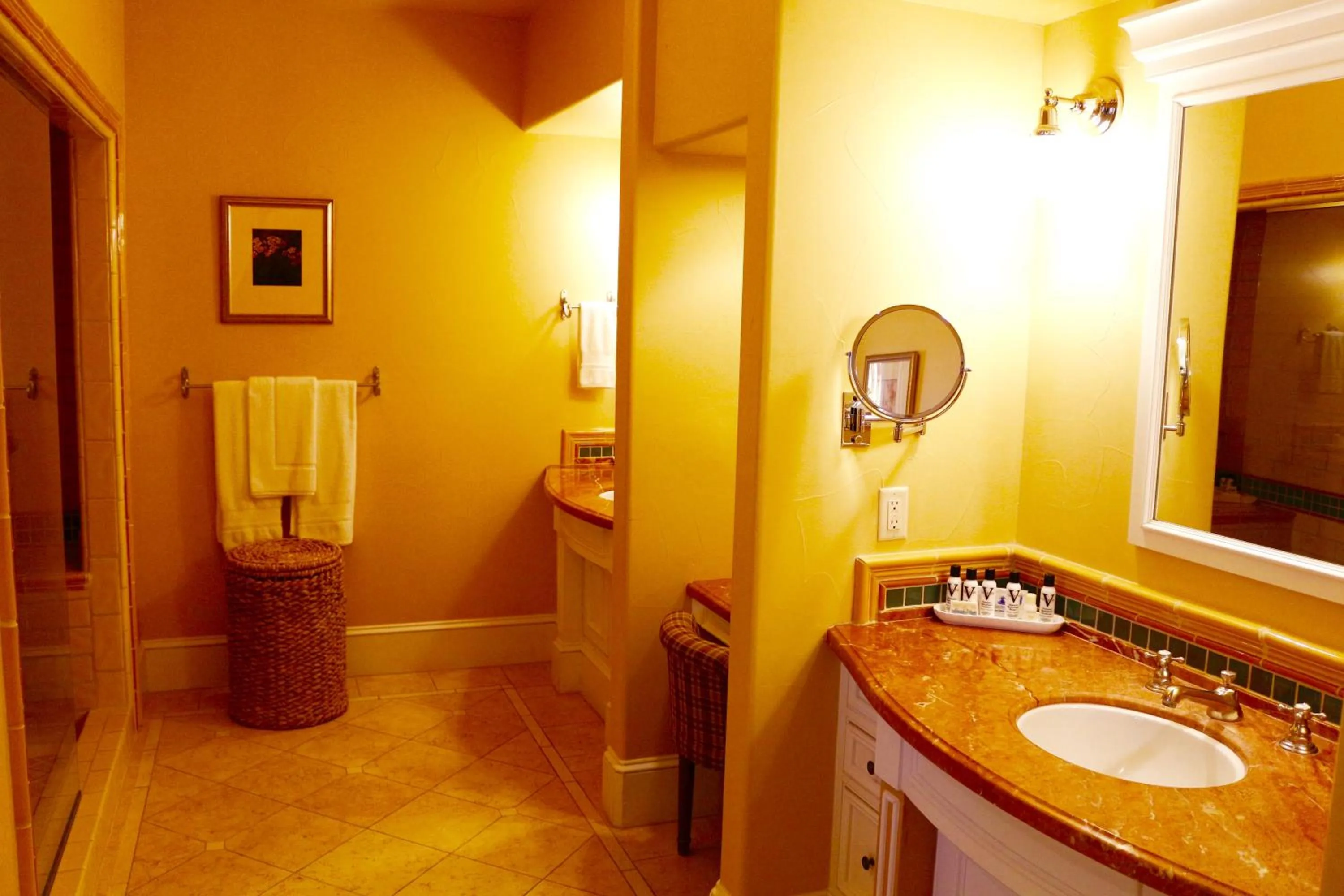 Bathroom in CaliPaso Winery & Villa