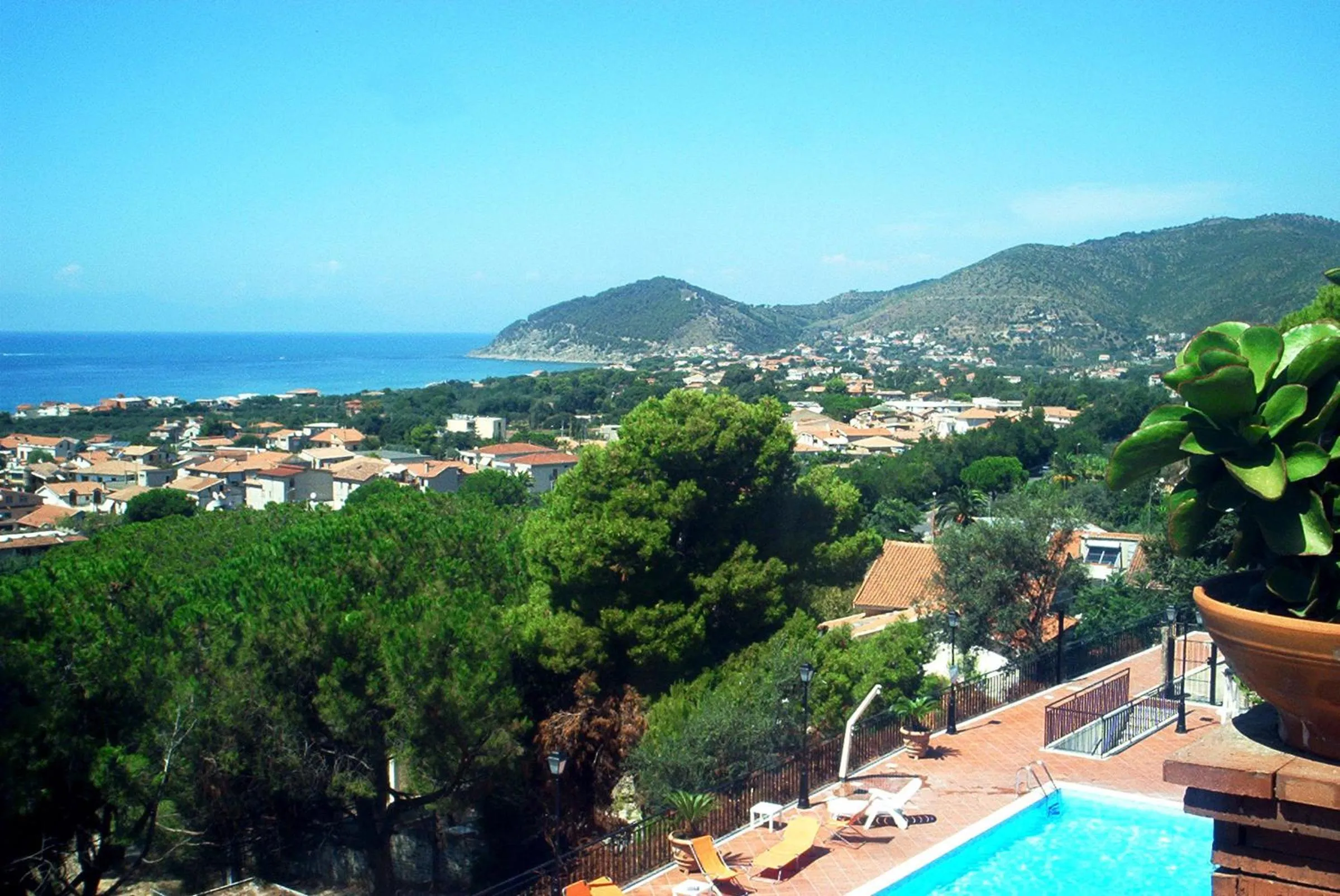 Garden view in Residence Domus Cilento