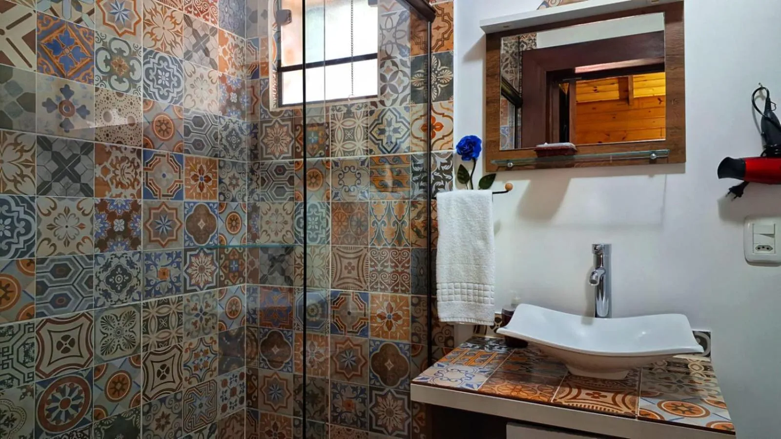 Bathroom in Chalé Temático em Pipa de Vinho - Parada da Pipa Chalés