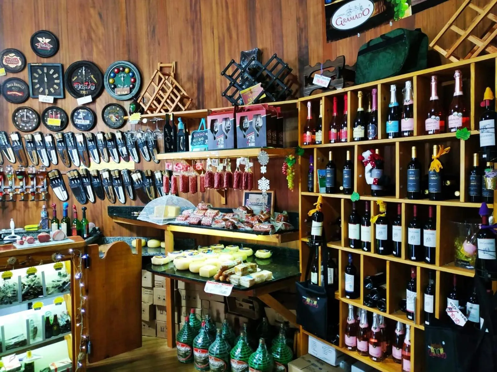 On-site shops in Chalé Temático em Pipa de Vinho - Parada da Pipa Chalés