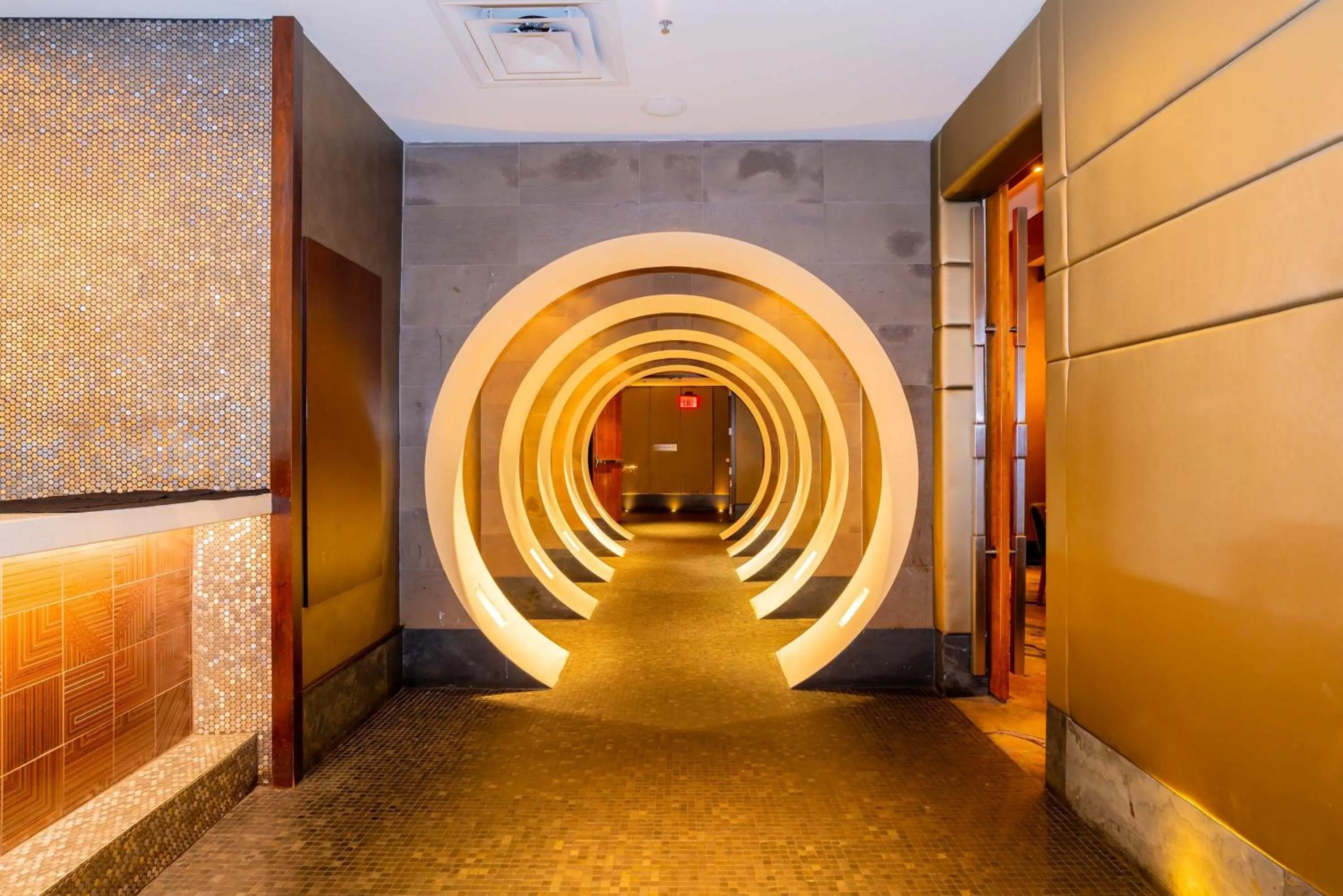 Restaurant/places to eat in Sandman Signature Vancouver Airport Hotel & Resort