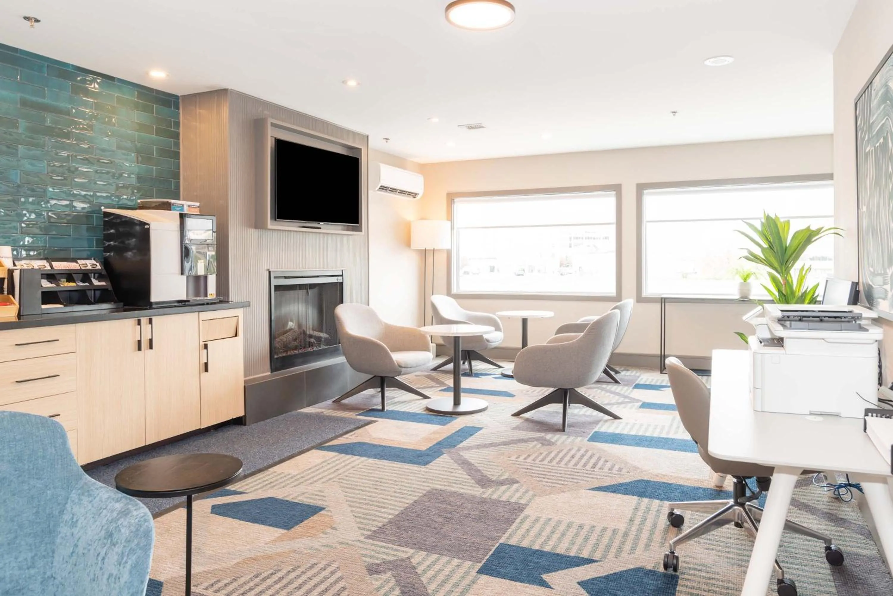Business facilities in Sandman Signature Toronto Airport Hotel