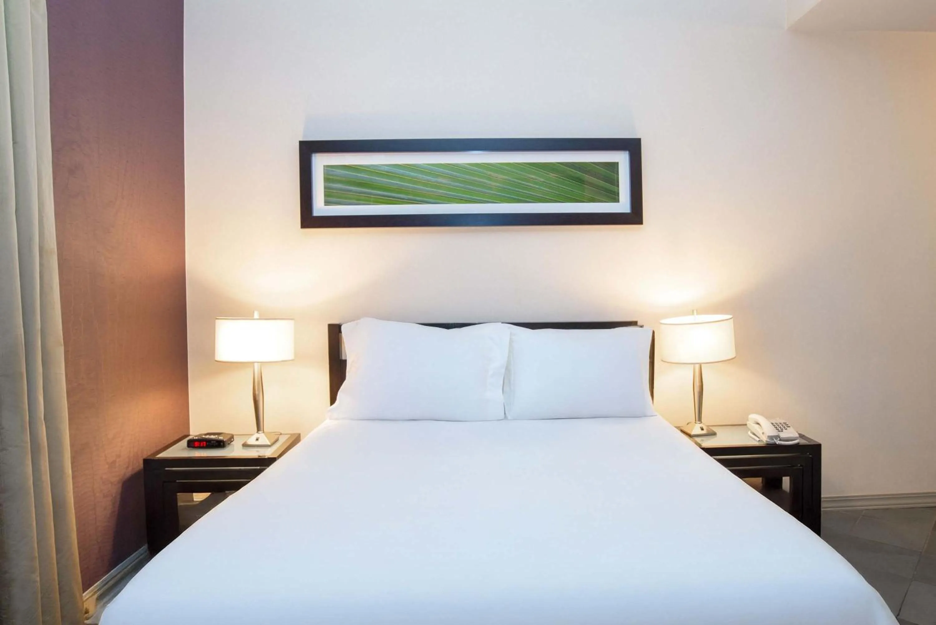 Photo of the whole room, Bed in Sandman Suites Vancouver on Davie