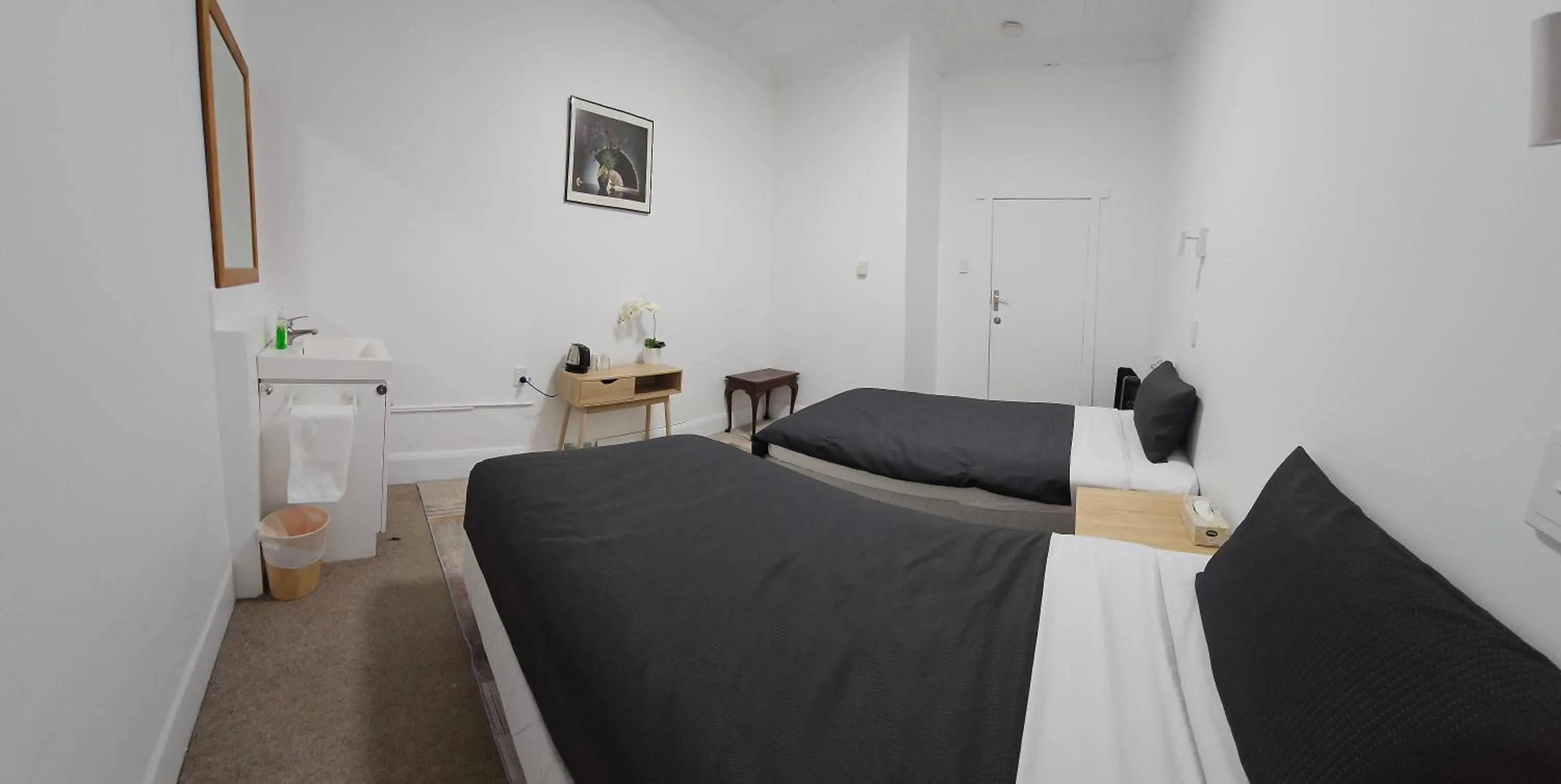 Bedroom, Bed in Kiwi As Guest House