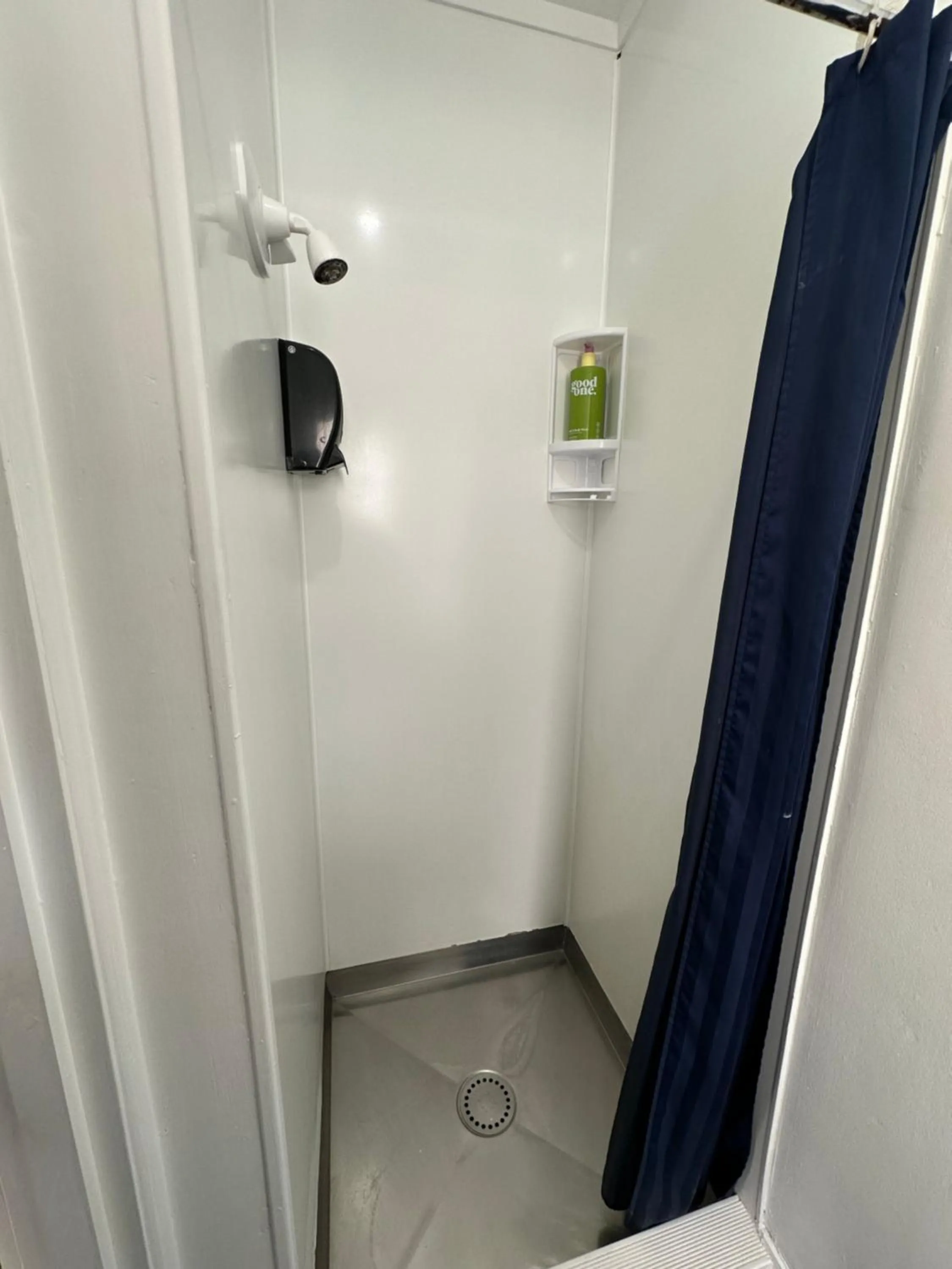 Bathroom in Kiwi As Guest House