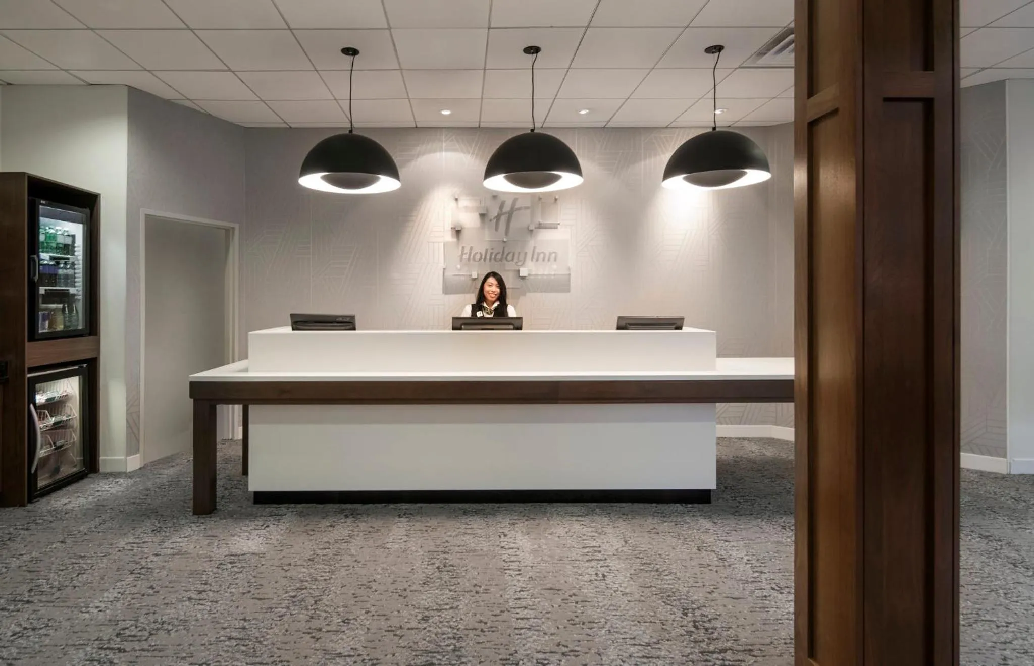 Property building in Holiday Inn Montreal Longueuil by IHG
