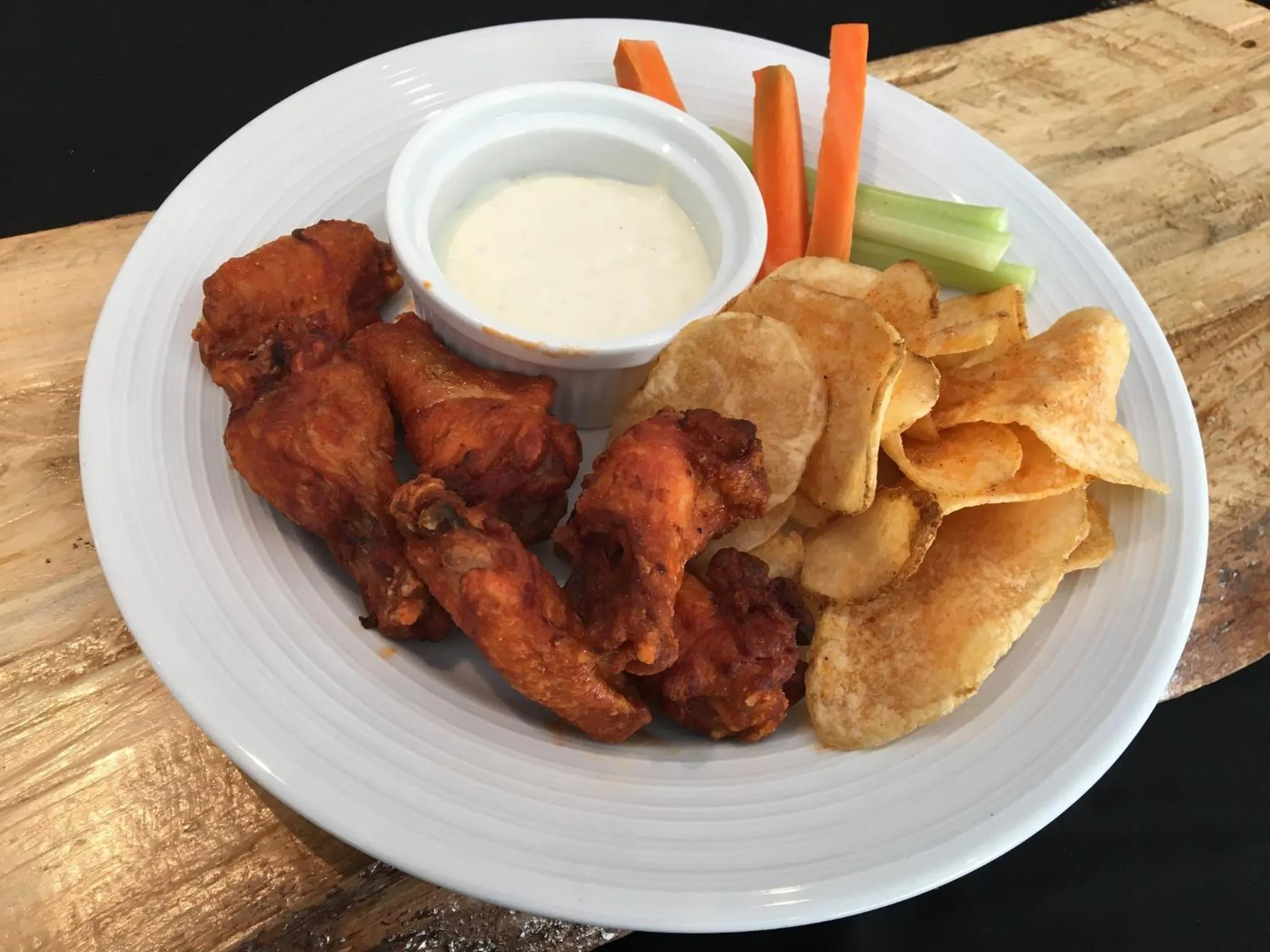 Restaurant/places to eat in Holiday Inn Montreal Longueuil by IHG