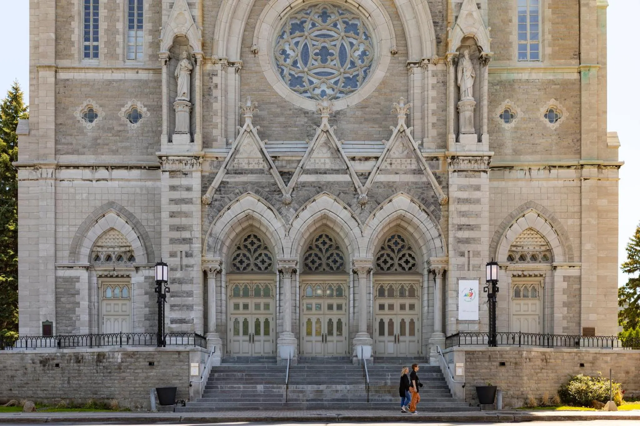 Nearby landmark in Holiday Inn Montreal Longueuil by IHG