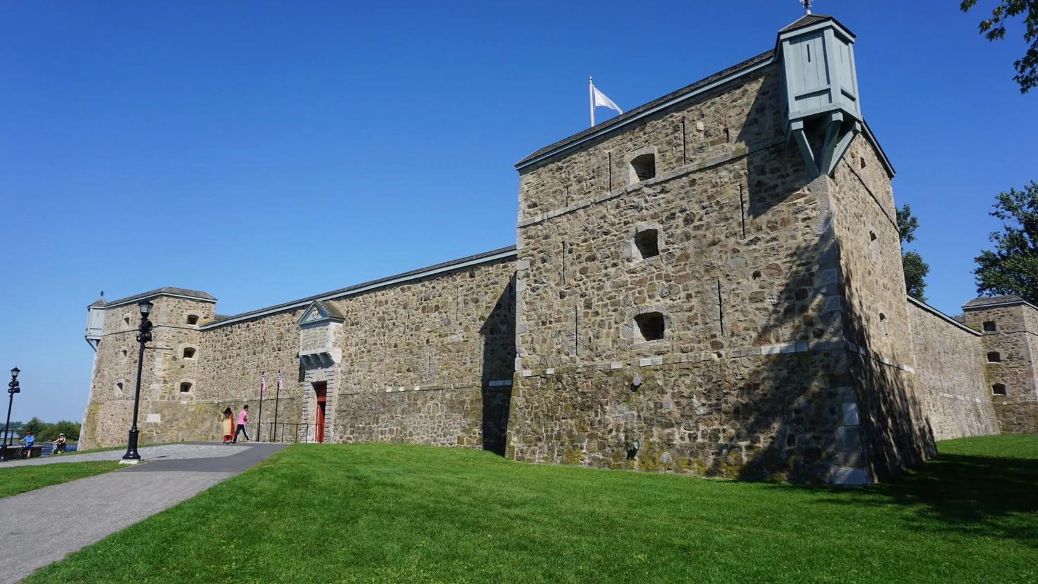 Nearby landmark in Holiday Inn Montreal Longueuil by IHG