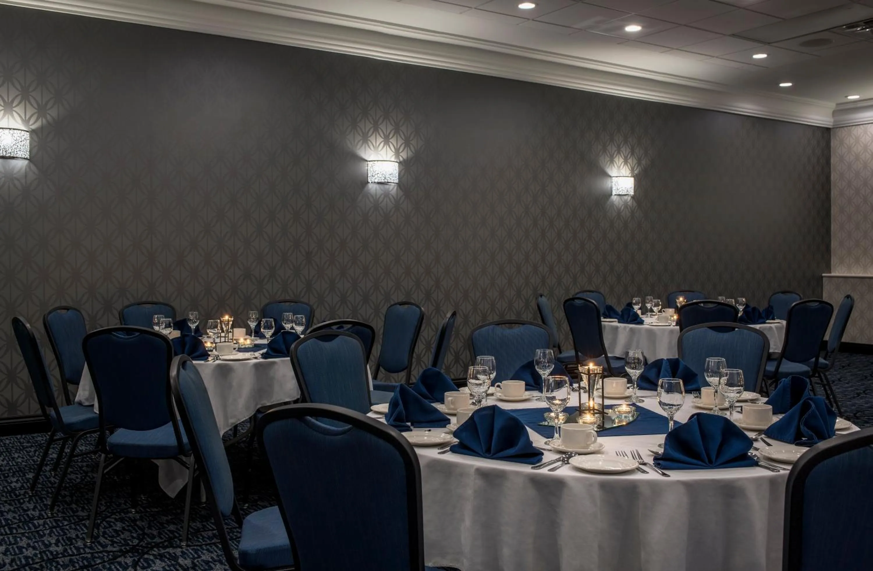 Banquet/Function facilities in Holiday Inn Winnipeg - Airport West, an IHG Hotel