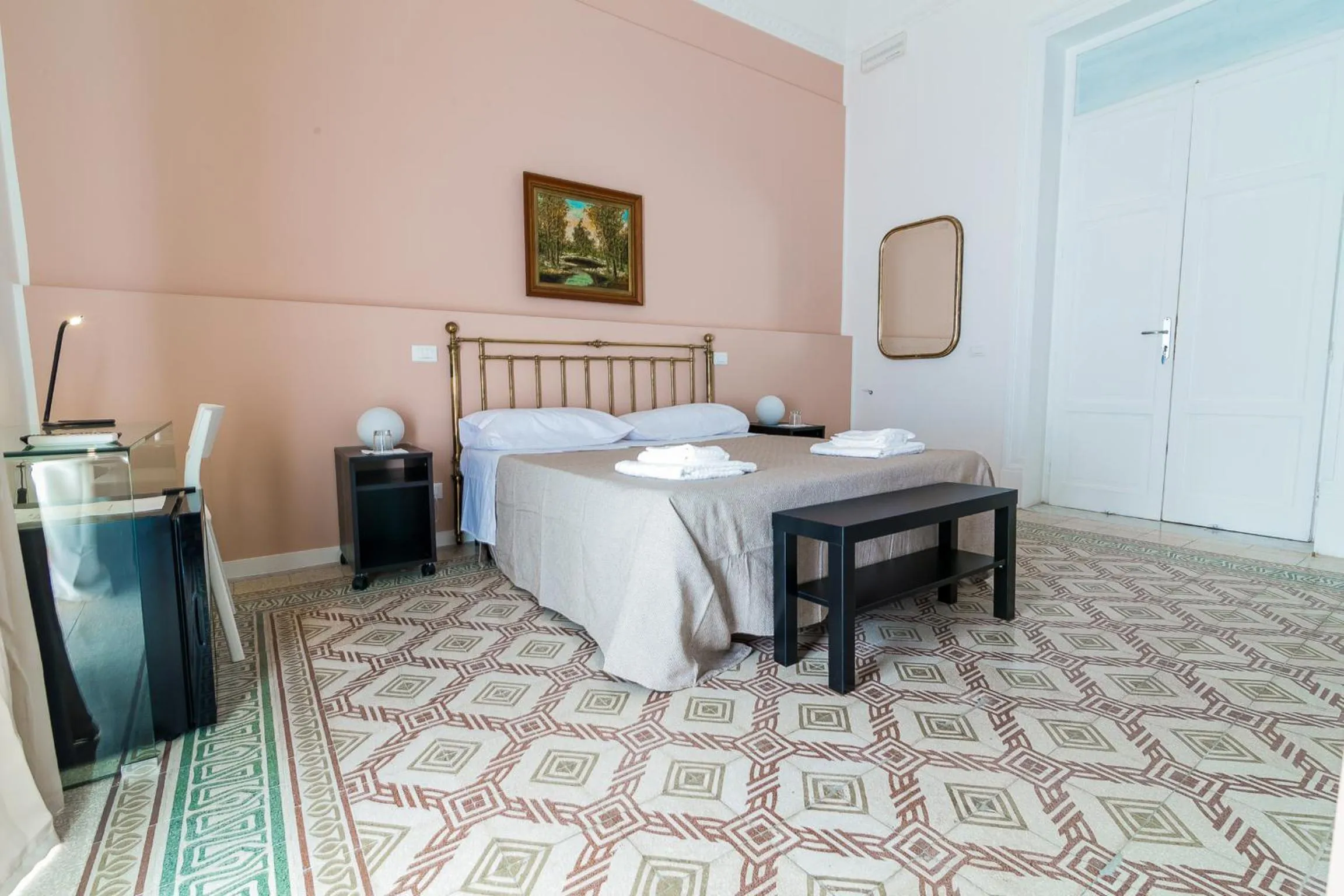 Bedroom, Bed in Liberty Suites