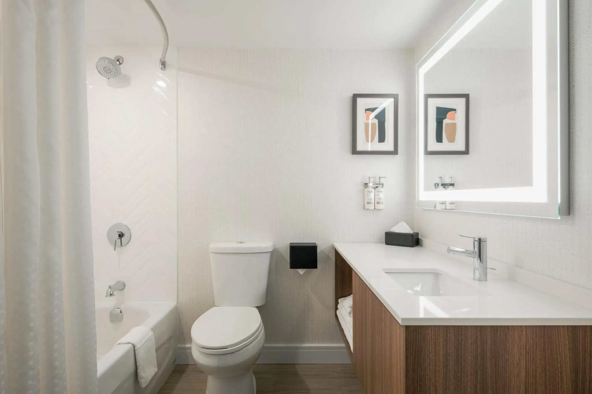 Photo of the whole room in Holiday Inn & Suites Winnipeg Downtown by IHG